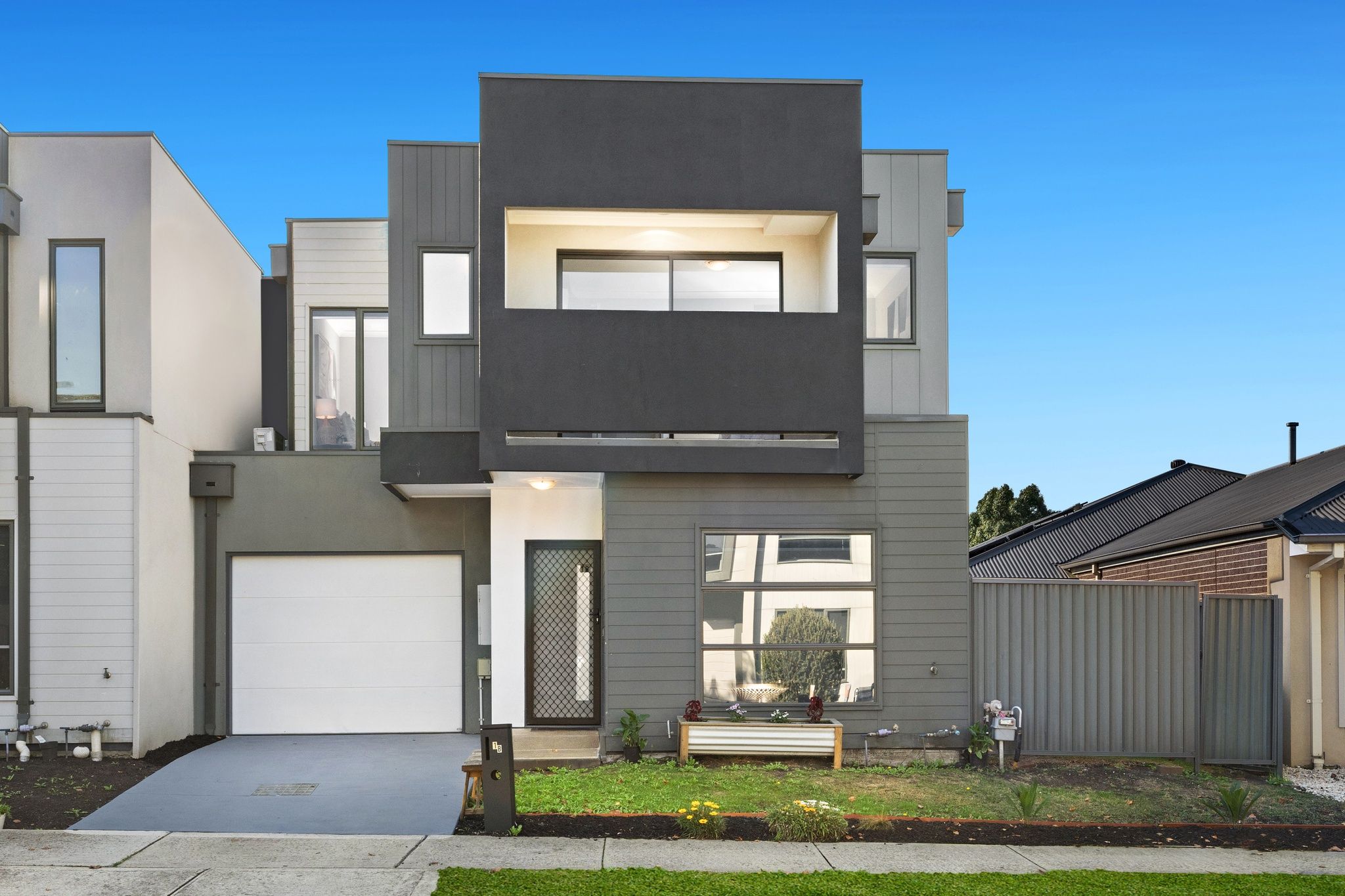 1B Burchill Avenue, Cranbourne East, VIC 3977