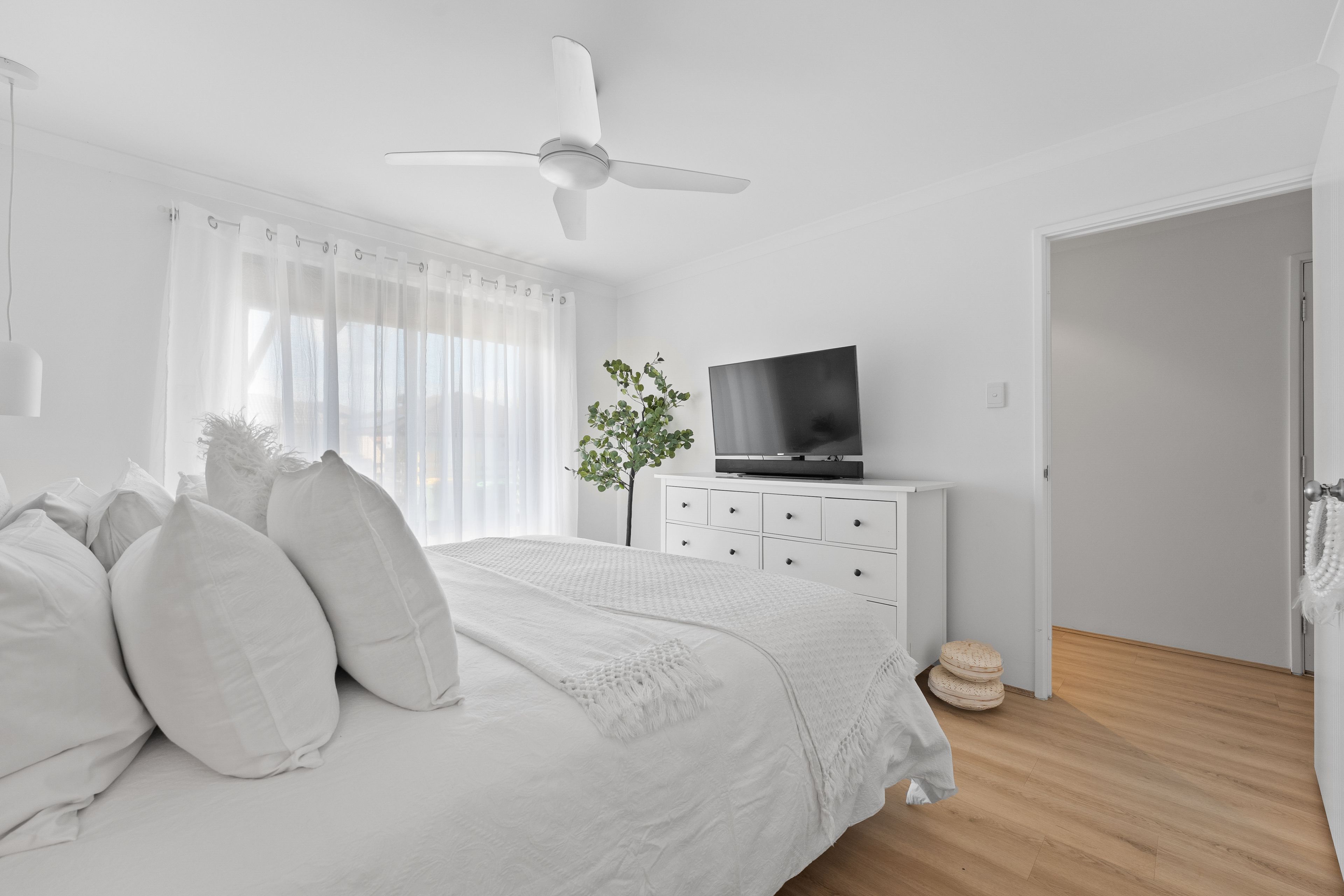 48 Baroness Road — photo 3 of 30