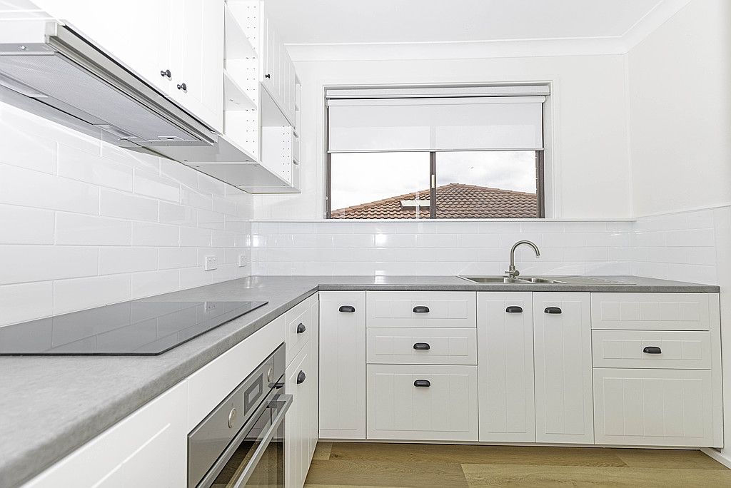2/33 Cobblers Avenue, Figtree, NSW 2525