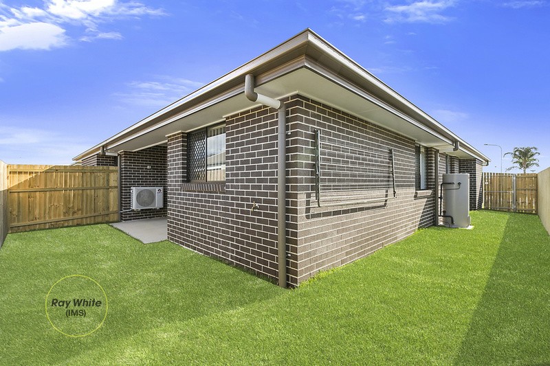 48 A Stringybark Street, Regents Park, QLD 4118