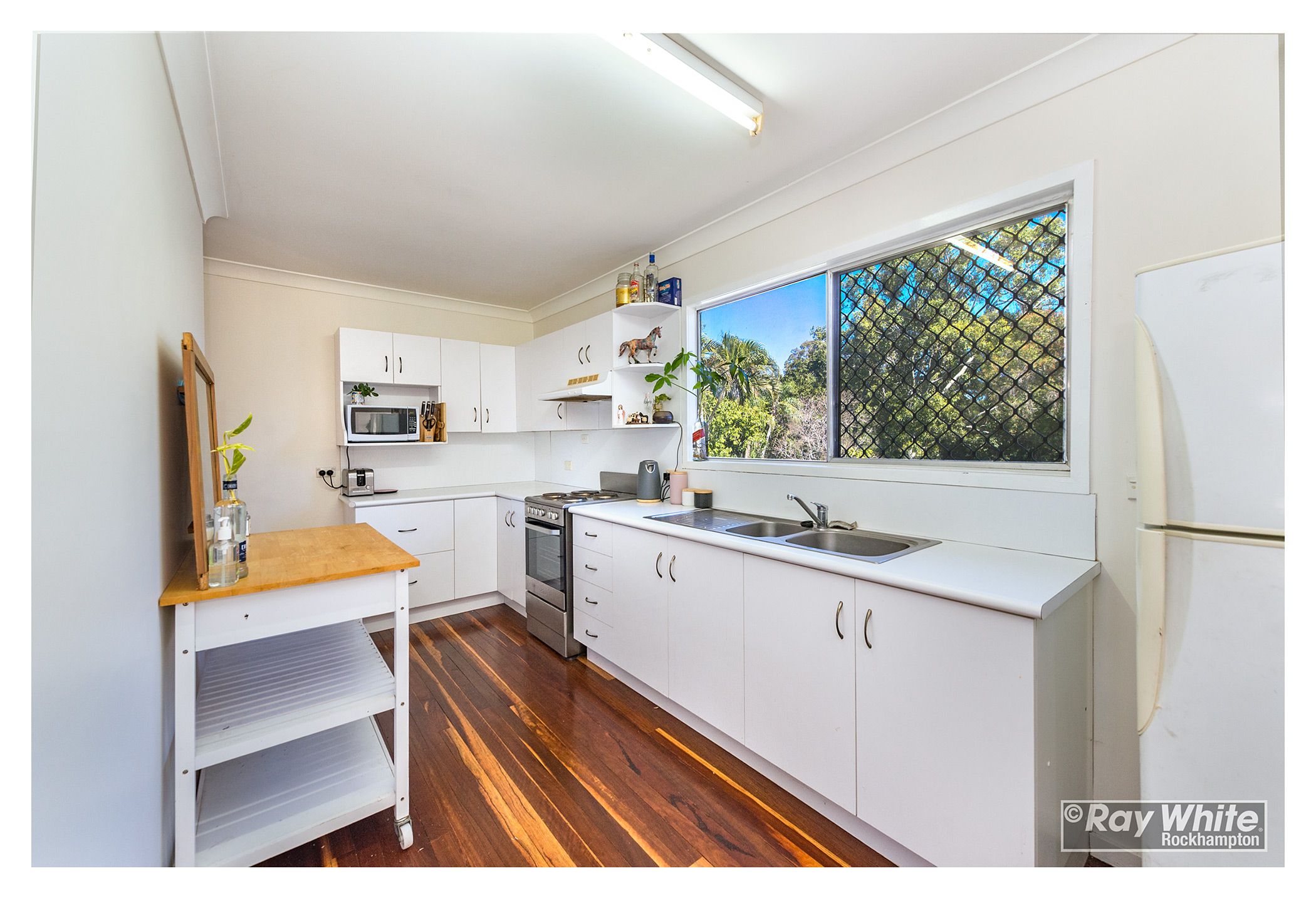 264 Blanchfield Street, Koongal, QLD 4701