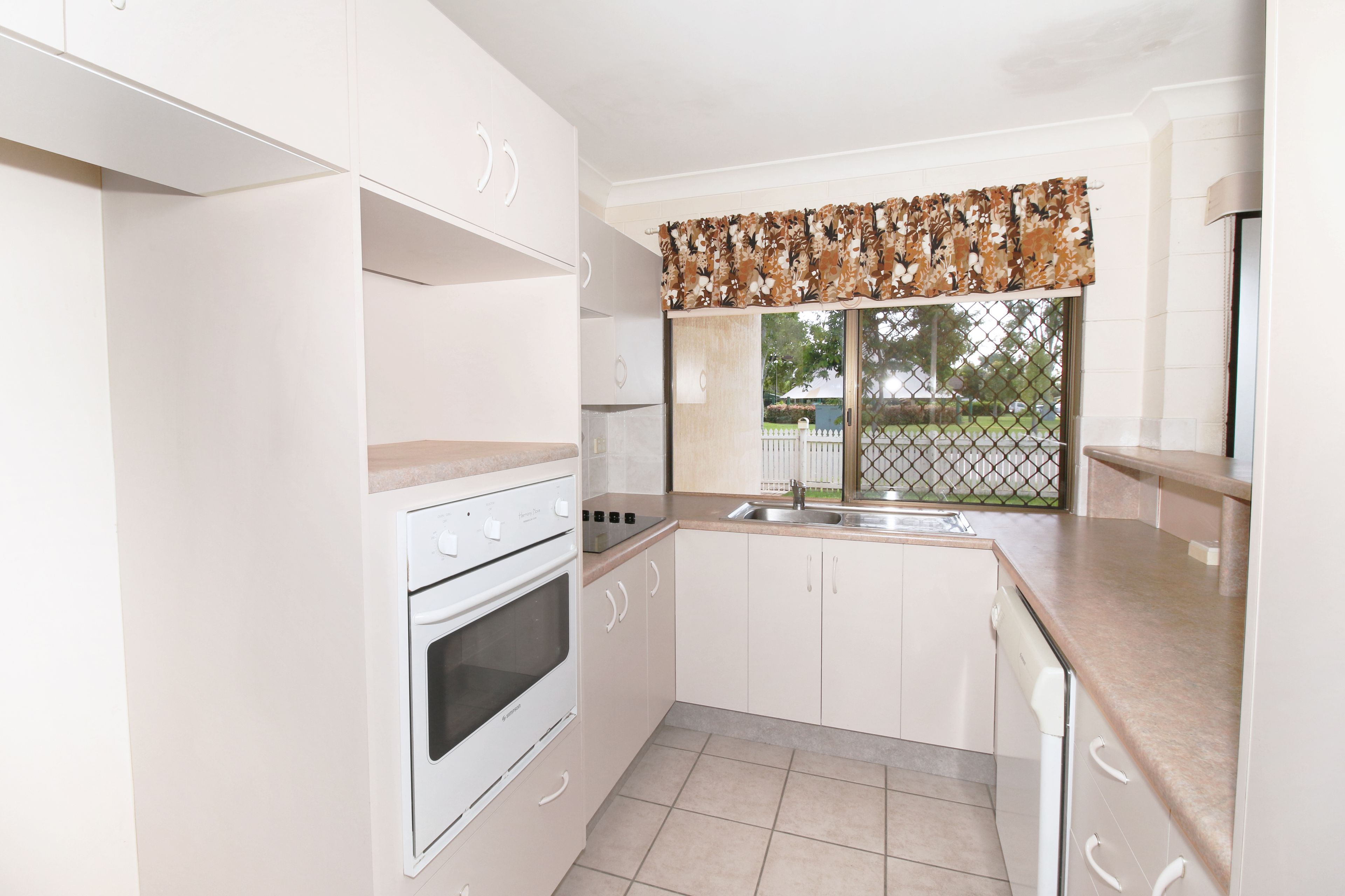 1 Wheeler Circuit, Kirwan, QLD 4817