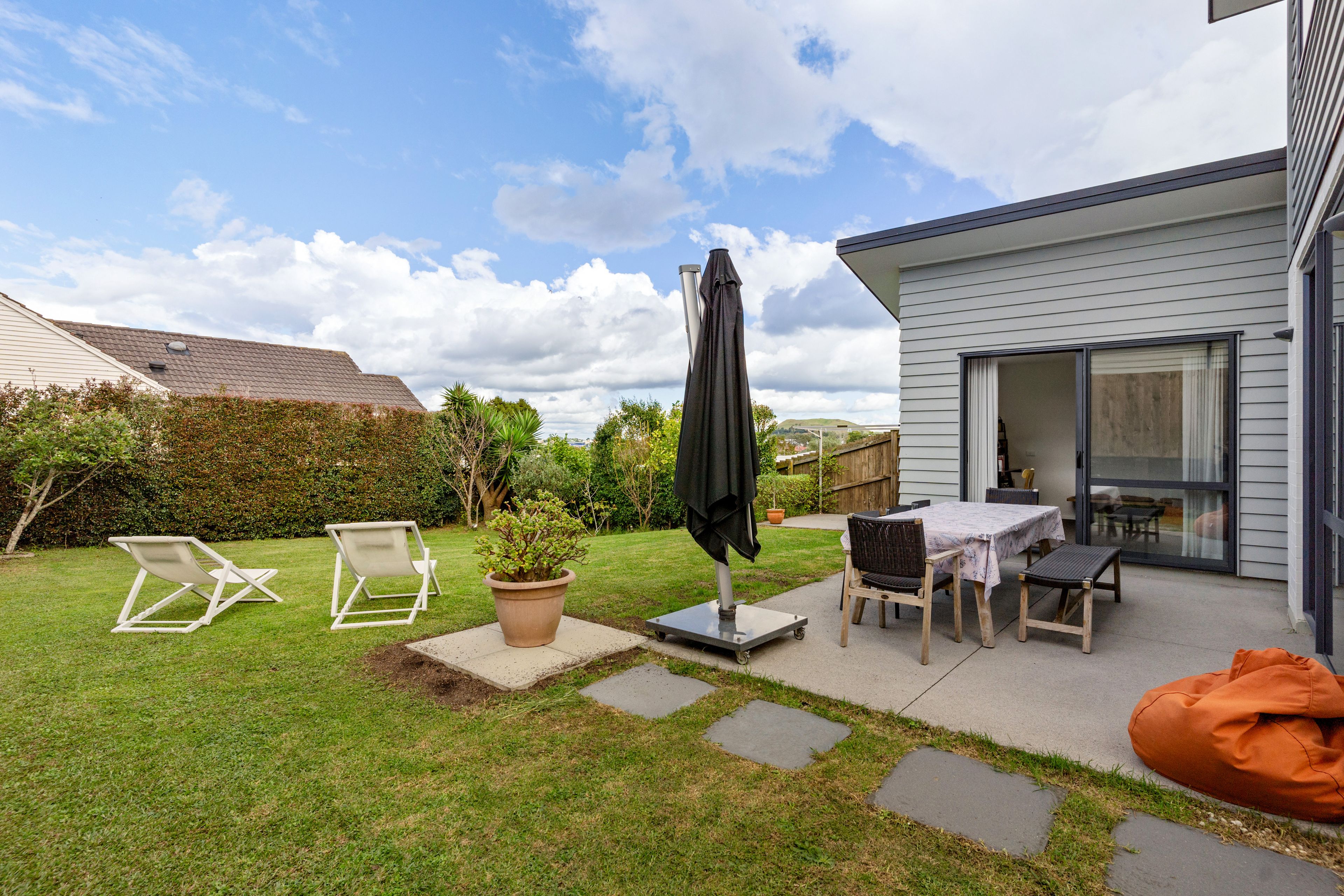 11B Castledine Crescent, Glen Innes, Auckland City