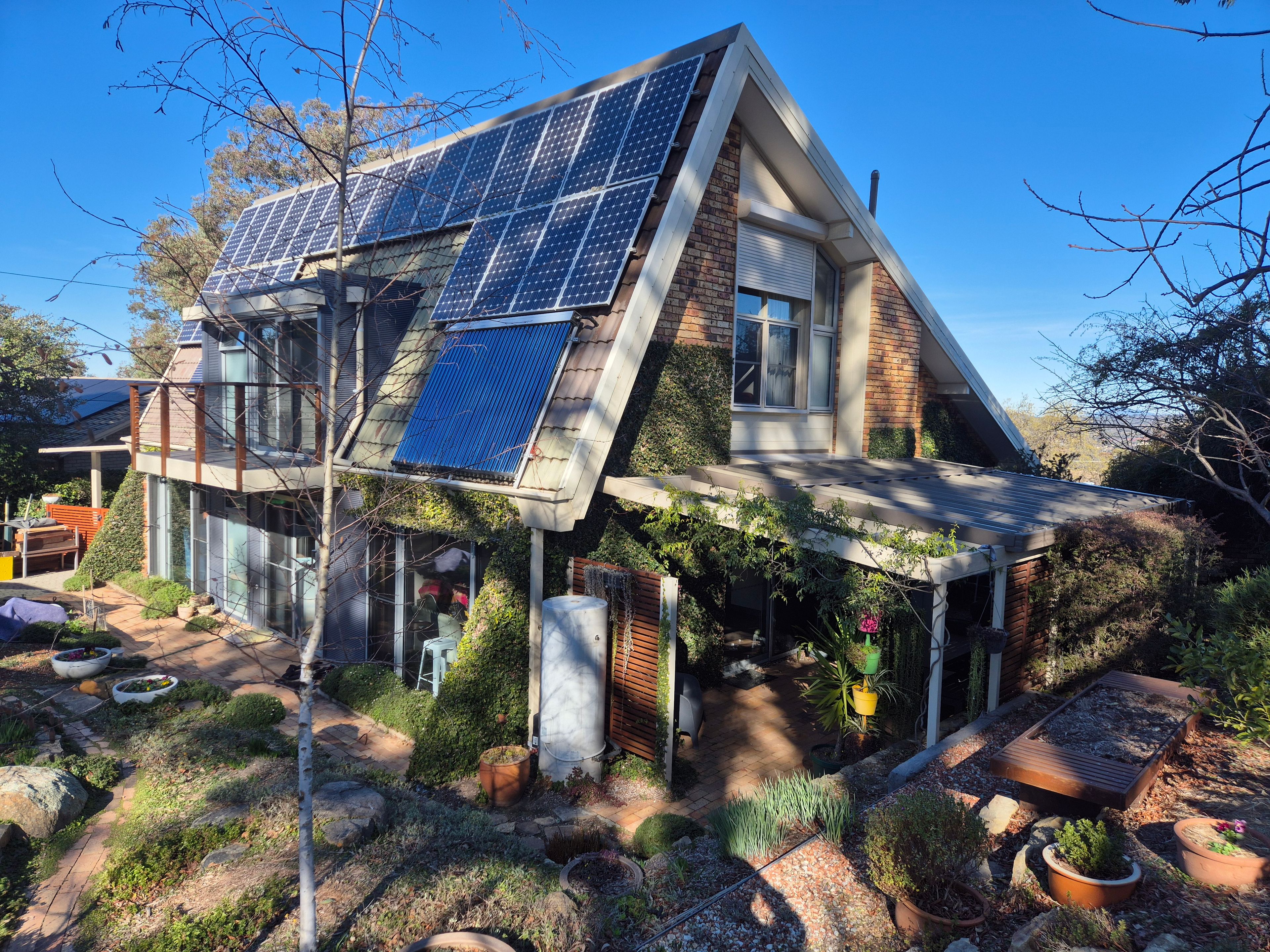 33 Sampson Close, Melba, ACT 2615