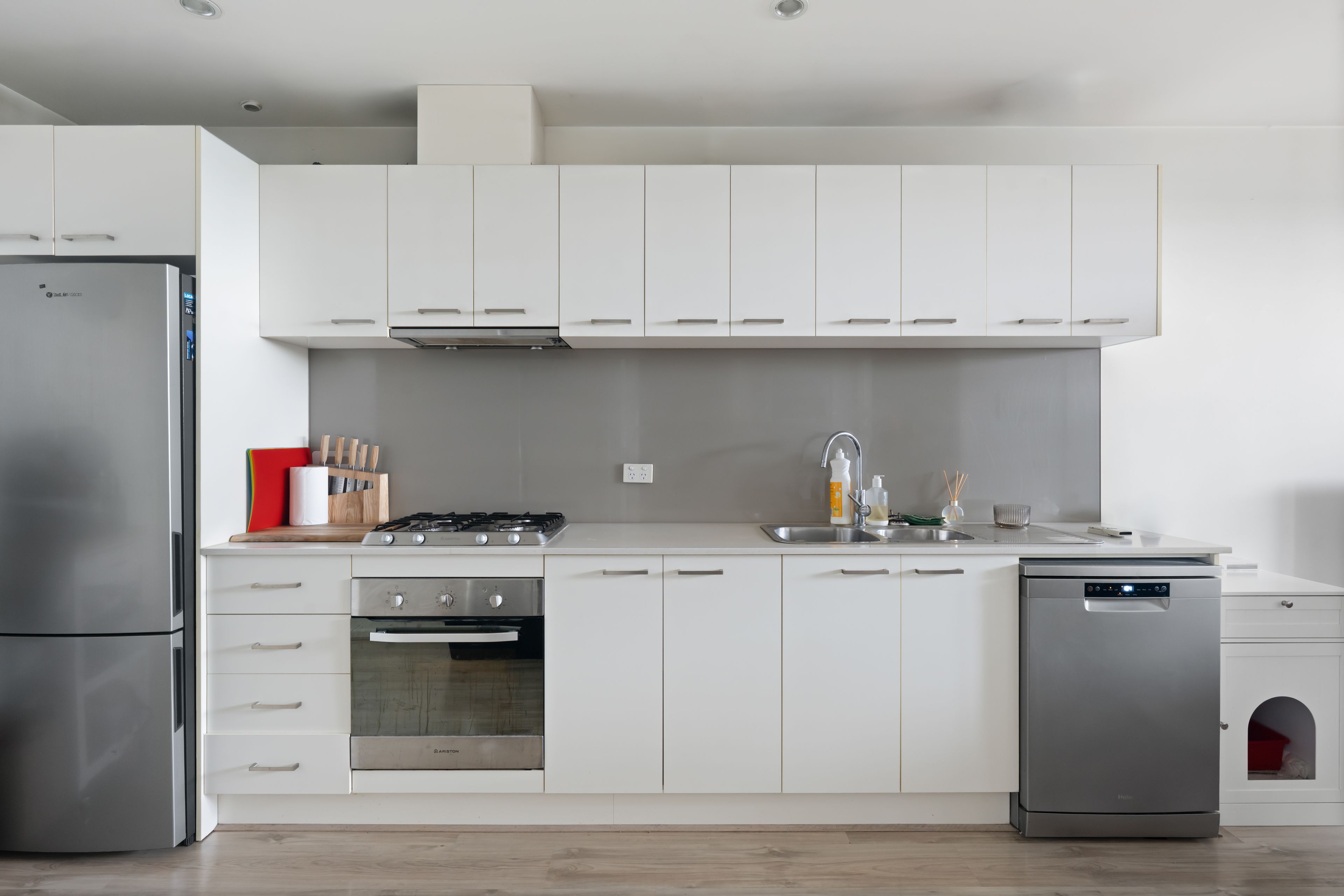202/37-41 Munro Street — photo 5 of 9