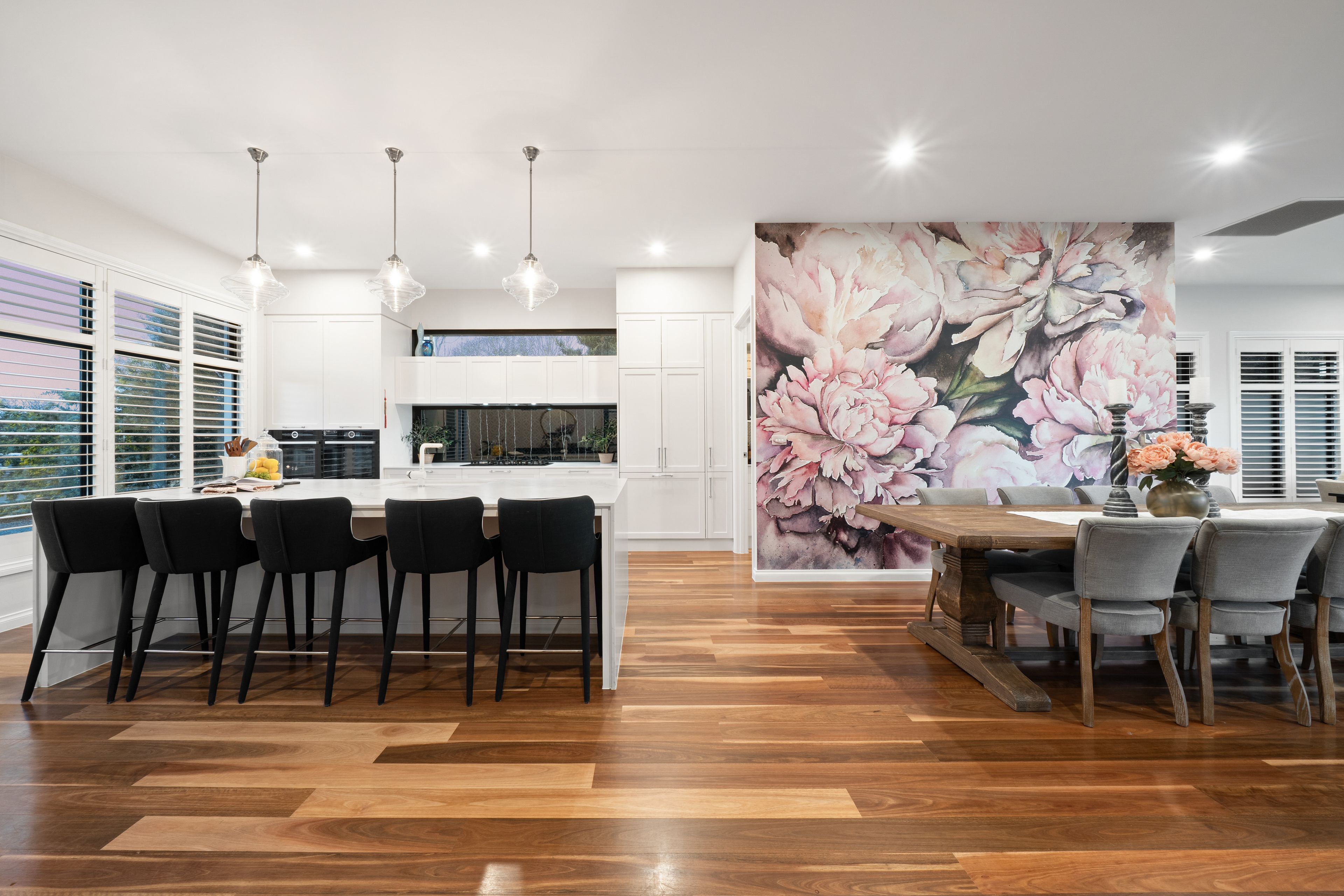 43 McLachlan Crescent — photo 8 of 30