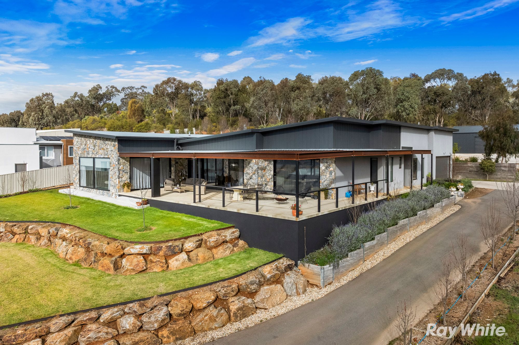 38 Clifton Street, Bourkelands, NSW 2650