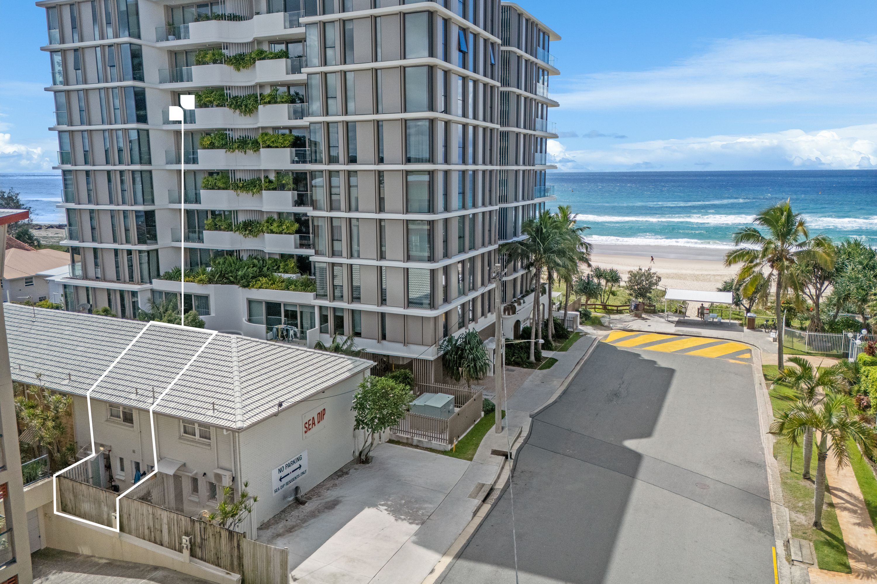 2/3 Nineteenth Avenue, Palm Beach, QLD 4221