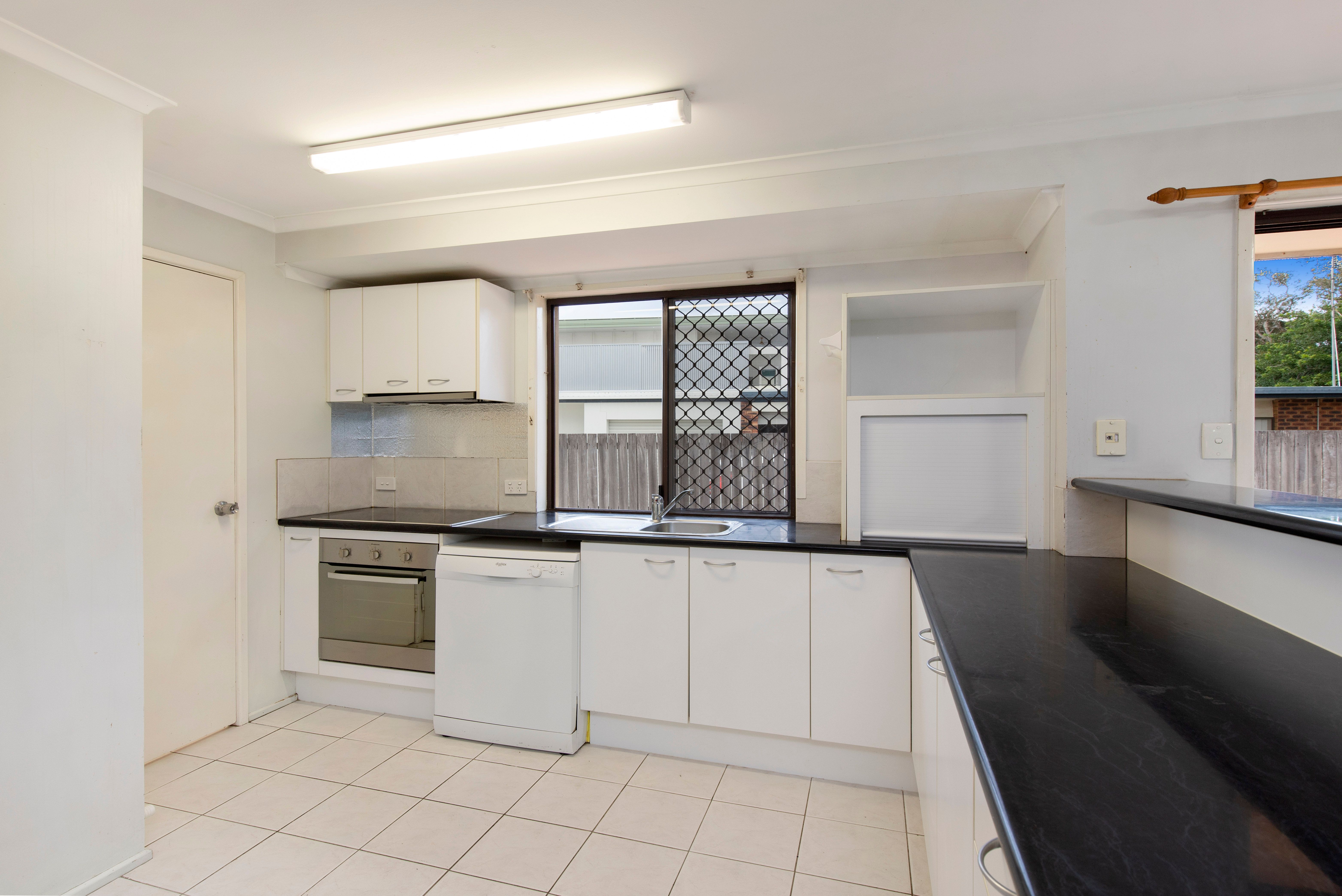 60 Nicklin Way, Parrearra, QLD 4575