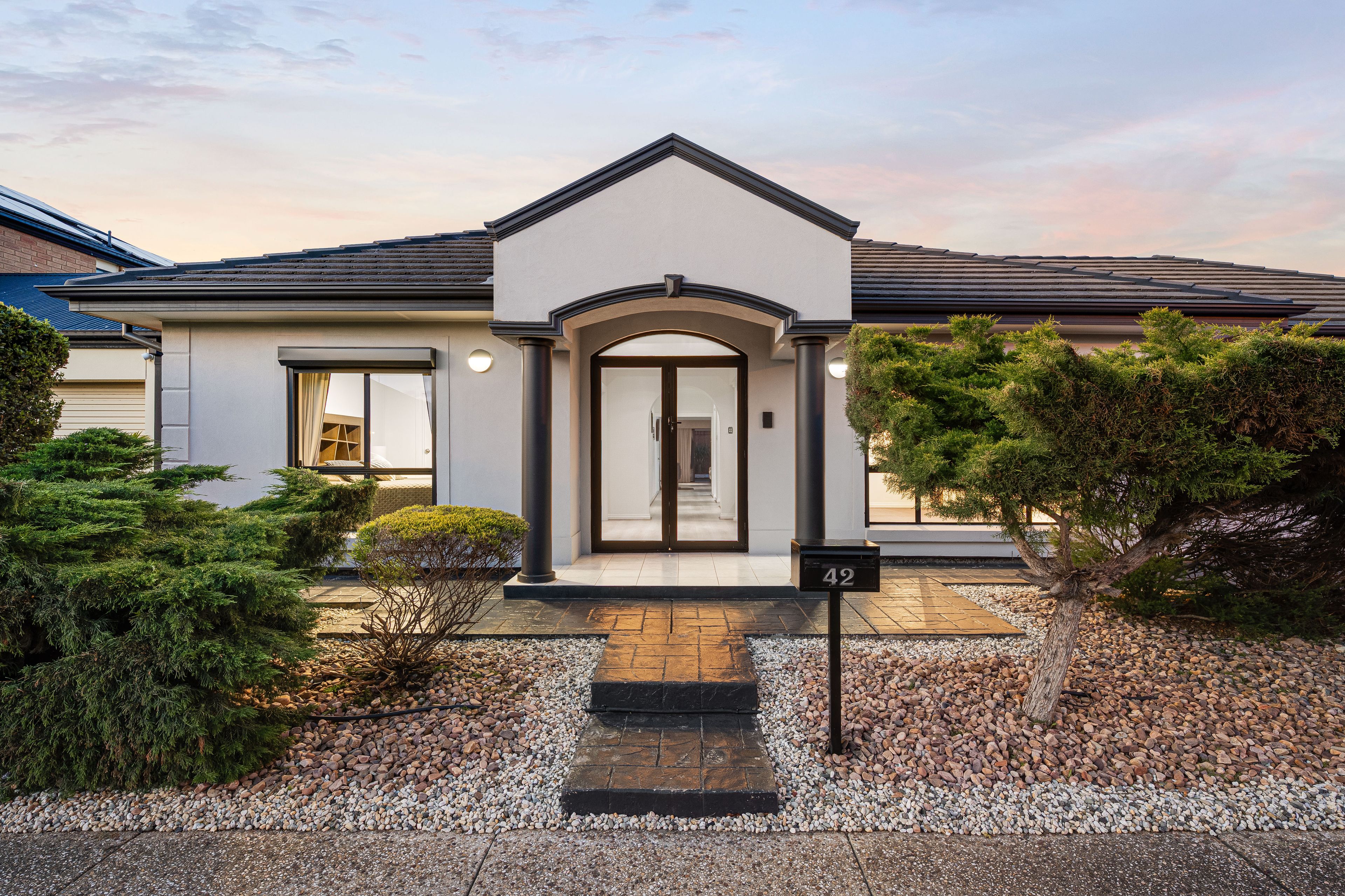 42 Mallard Crescent, Mawson Lakes SA 5095