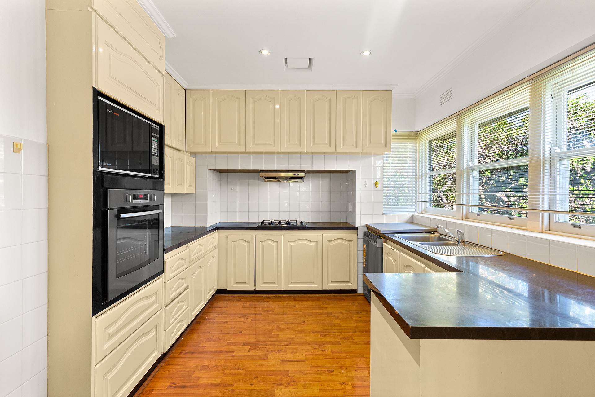 49 Wilson Road, Glen Waverley, VIC 3150