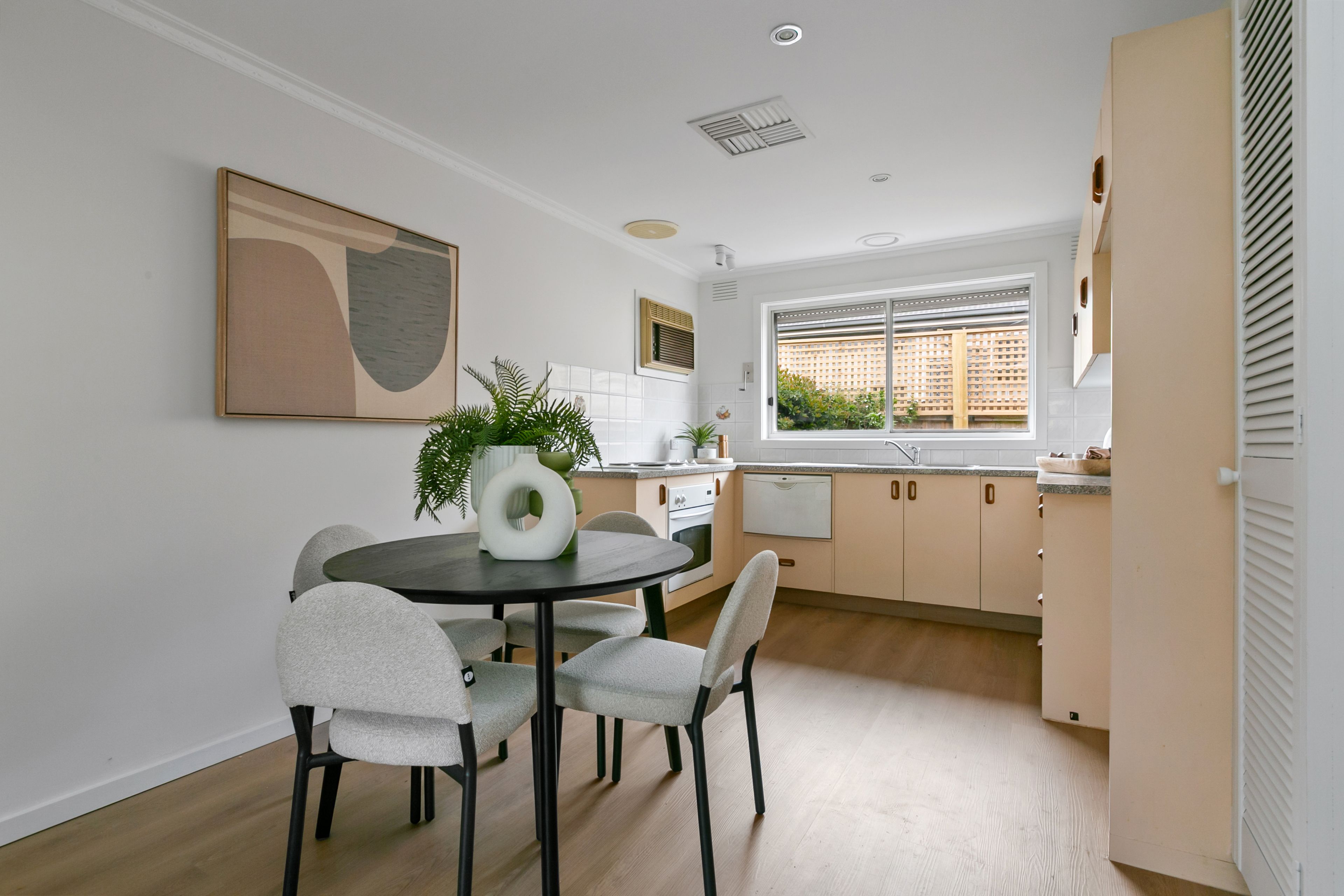 2/6 Charles Street — photo 4 of 14