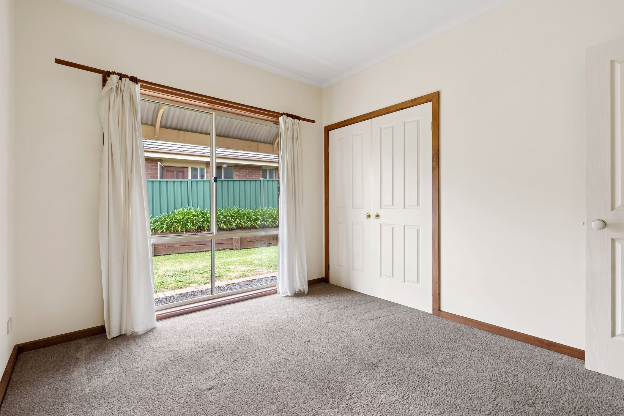 42 Warren Street — photo 7 of 12