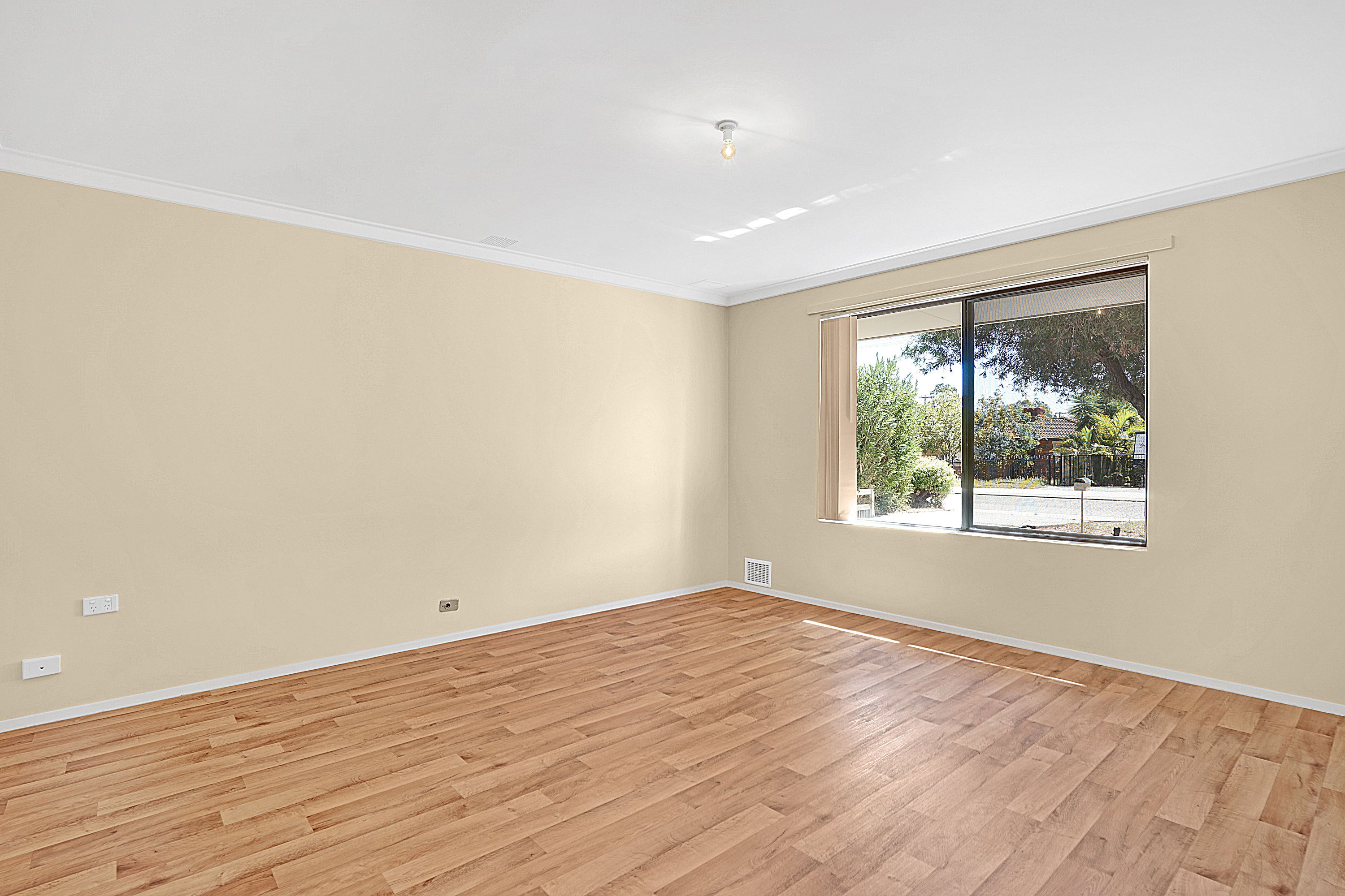 25 Redunca Way, Mirrabooka, WA 6061