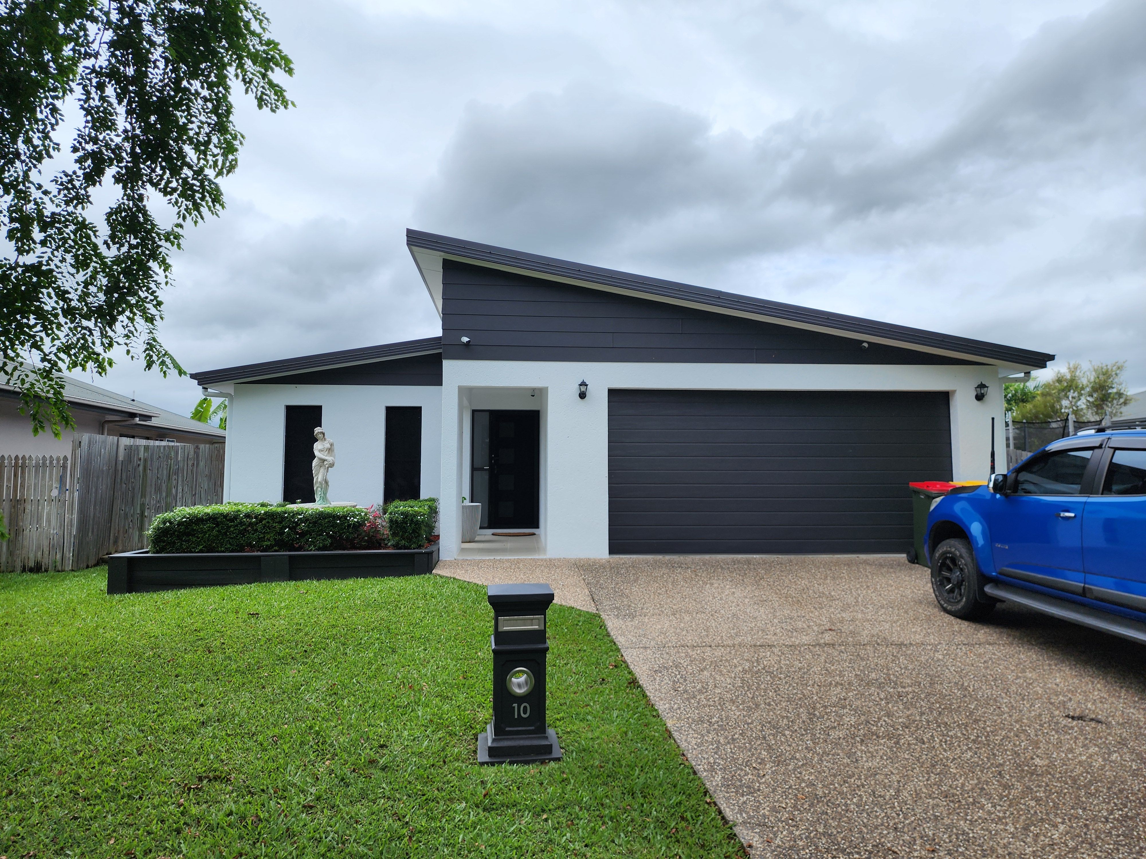 10 Summergold Street, Mount Low QLD 4818