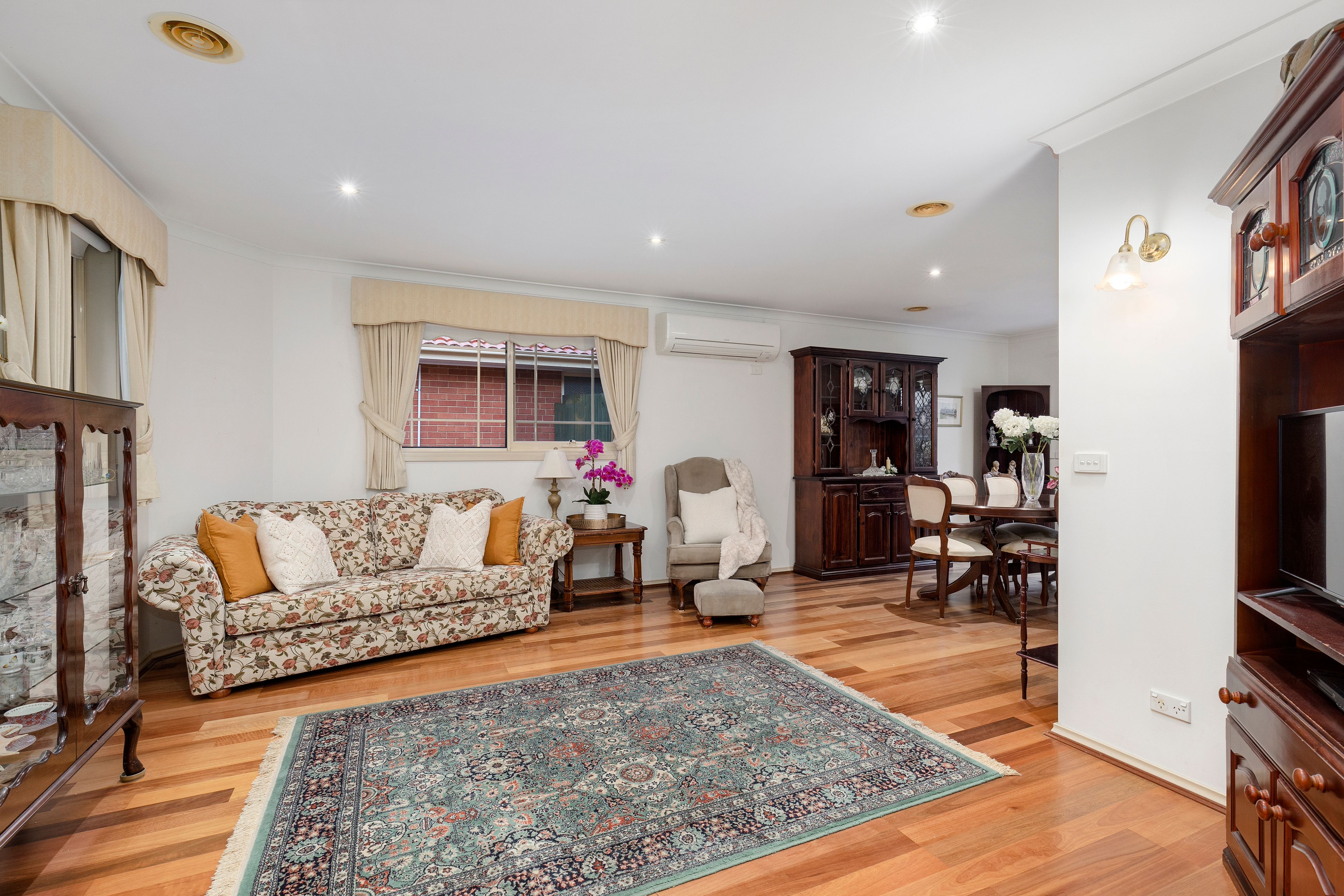 2/121 Weatherall Road, Cheltenham, VIC 3192