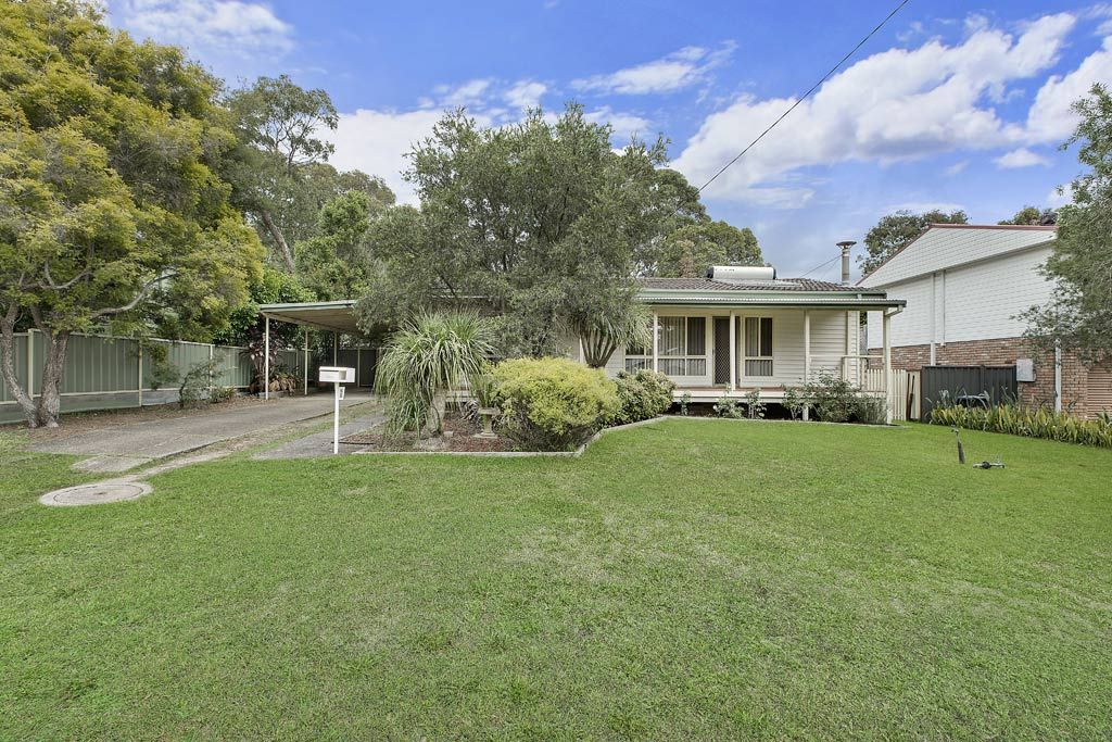 56 Amelia Street, Carey Bay, NSW 2283