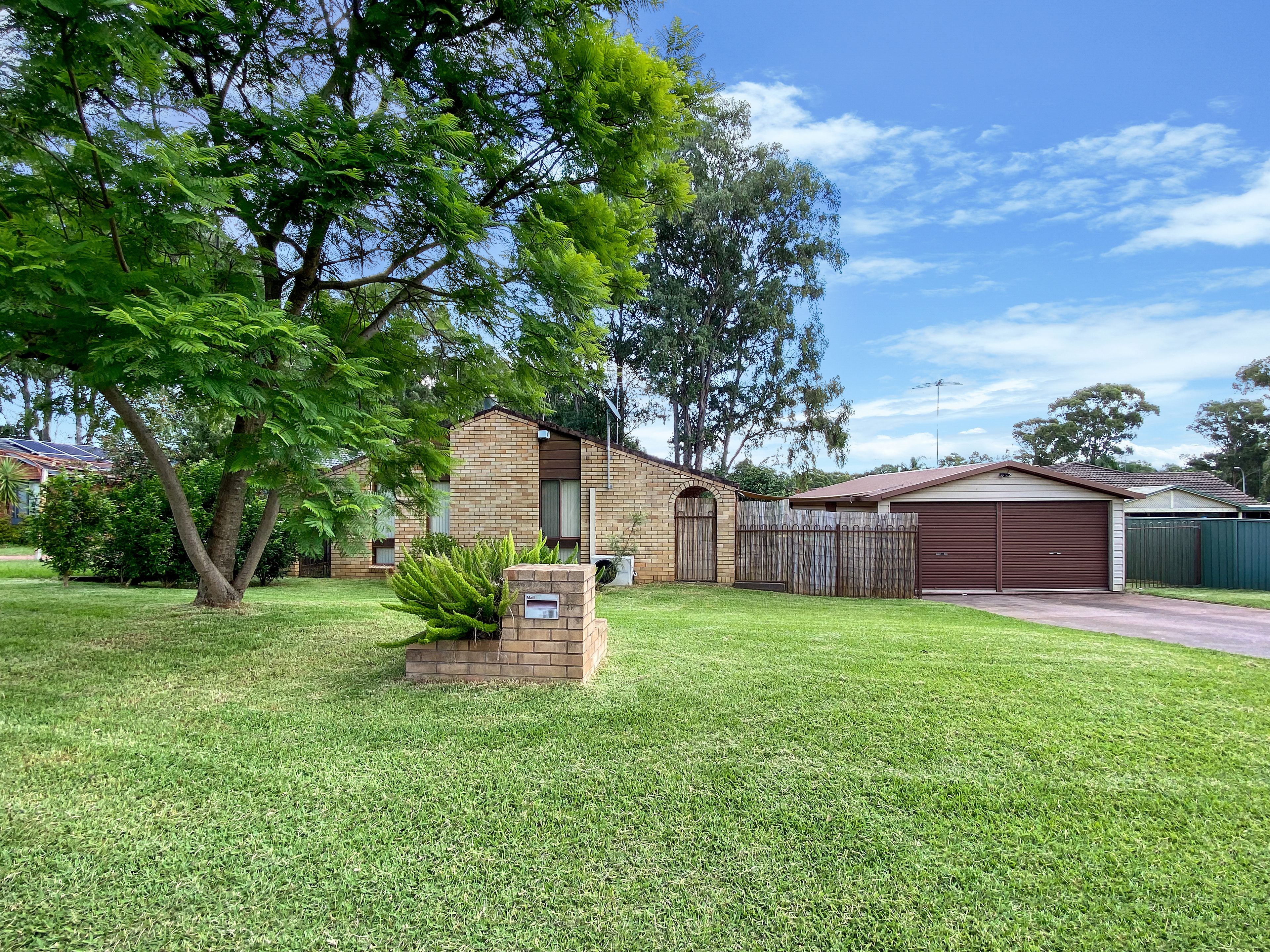 8 Pavey Place, Cranebrook NSW 2749