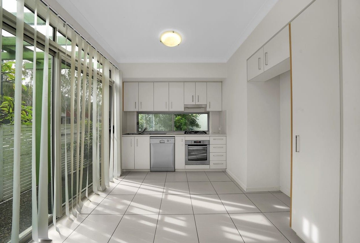 11 Conimbla Street, Fitzgibbon, QLD 4018