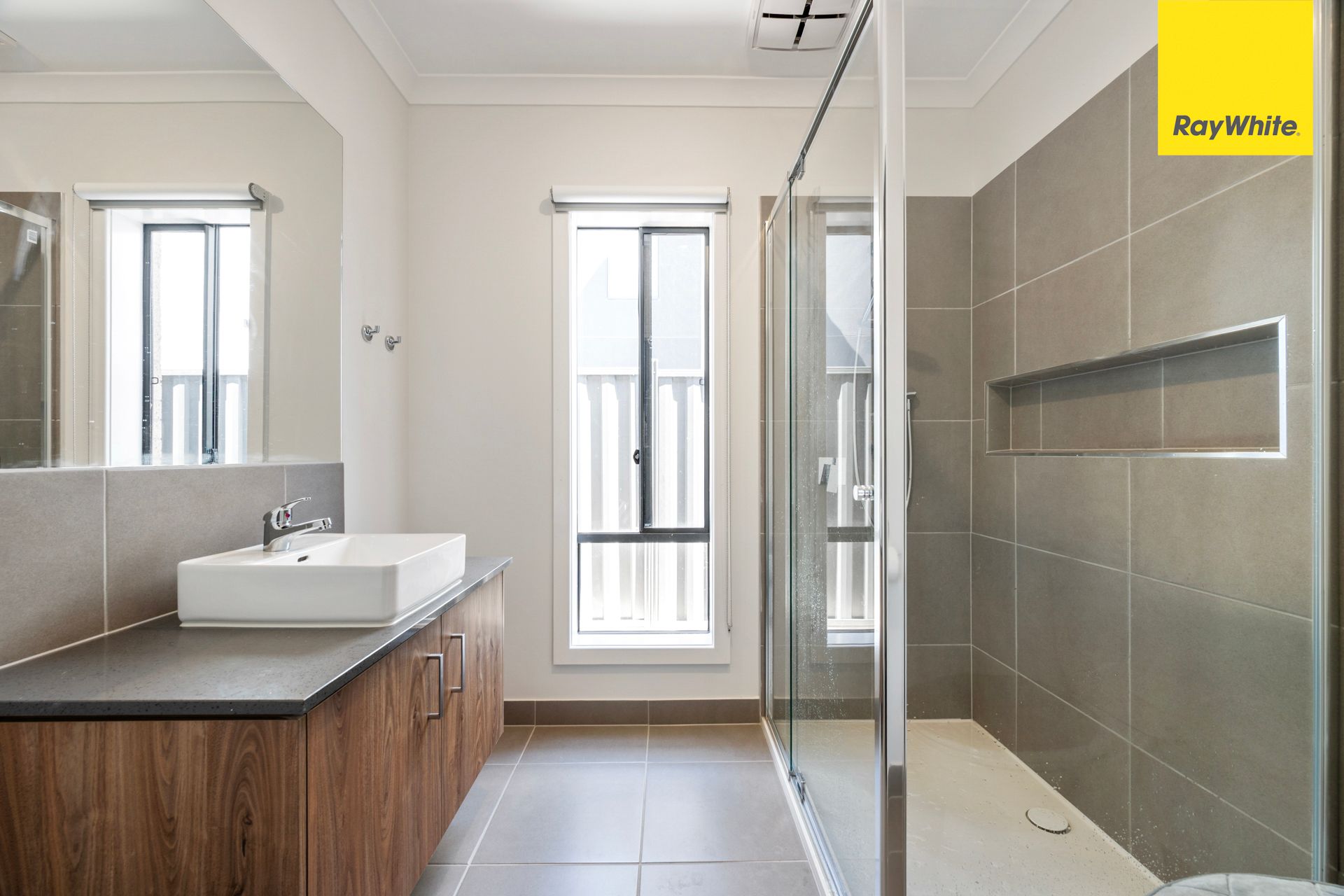 4 Trookfield Street — photo 3 of 17