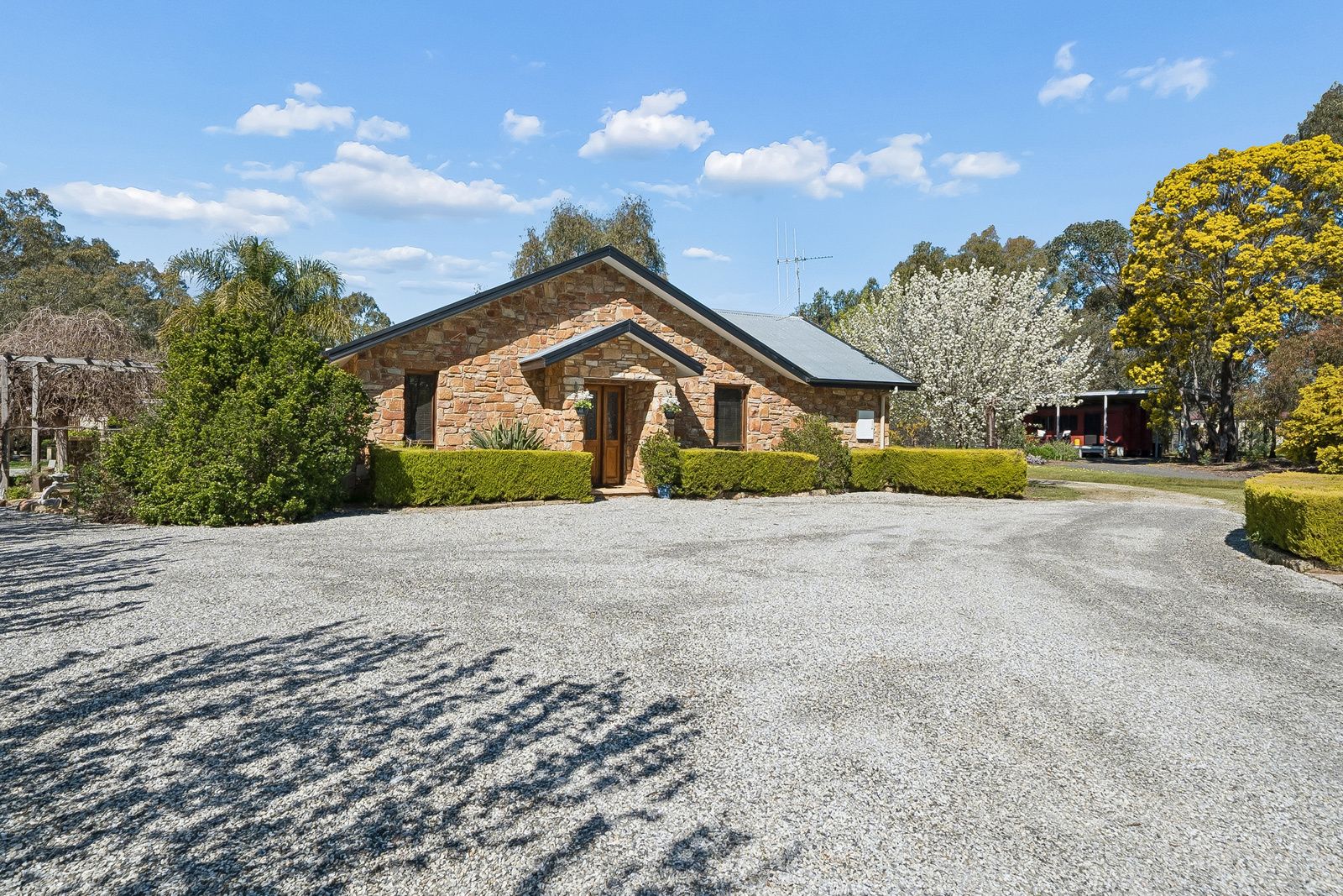 22 Longwood Road — photo 15 of 22