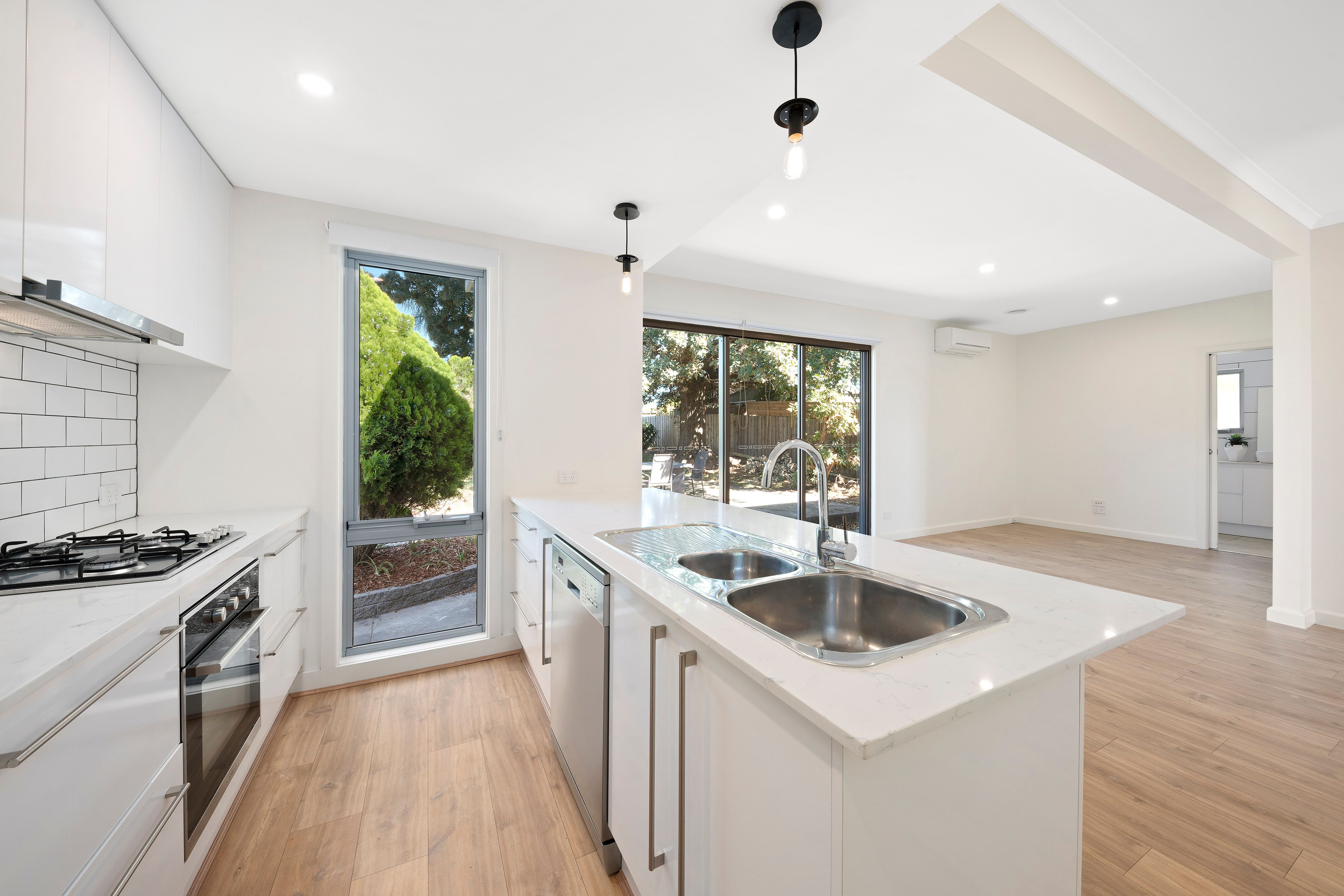 69 Braid Hill Road, Macleod, VIC 3085