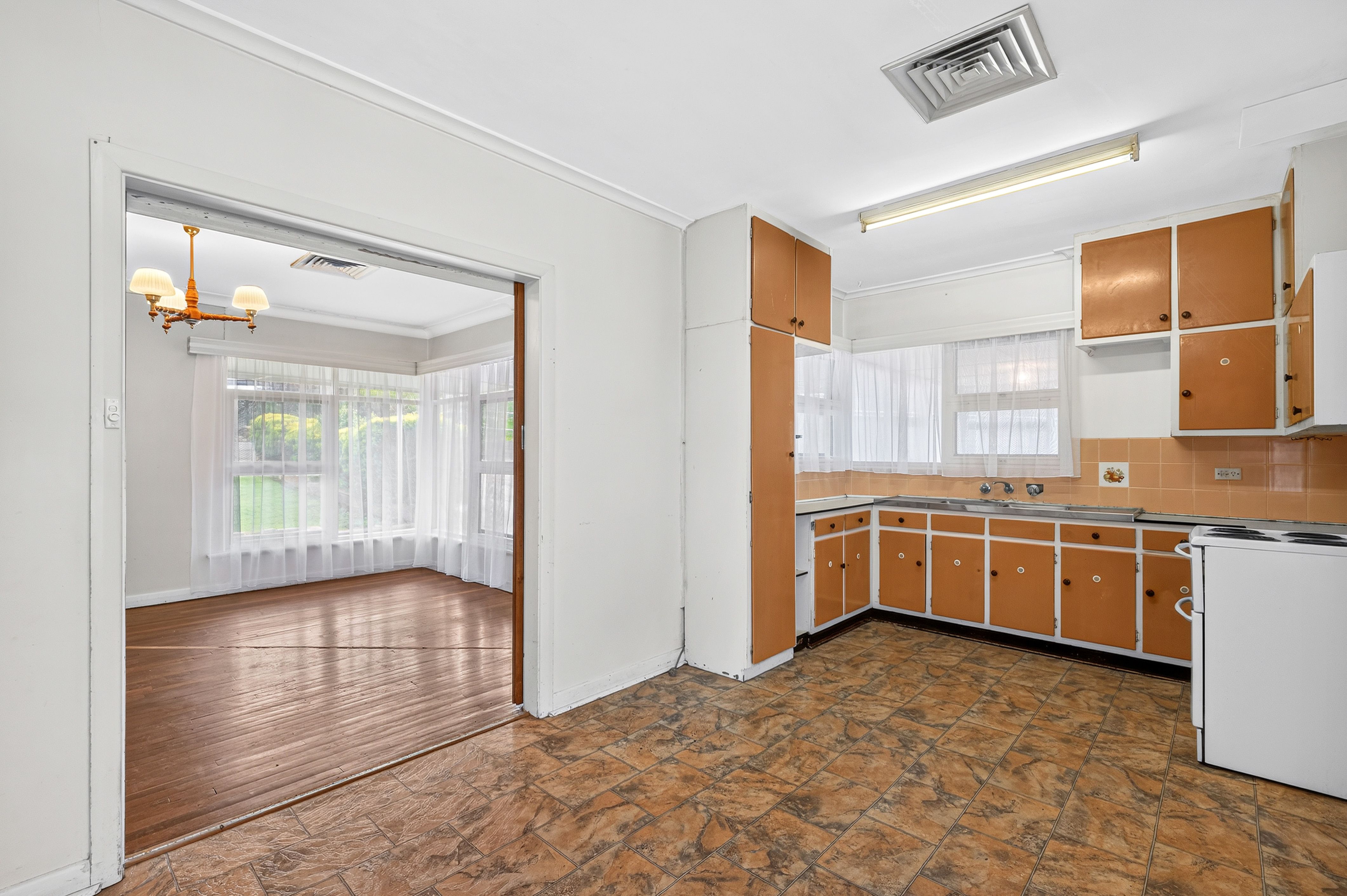 119 Main South Road — photo 5 of 12