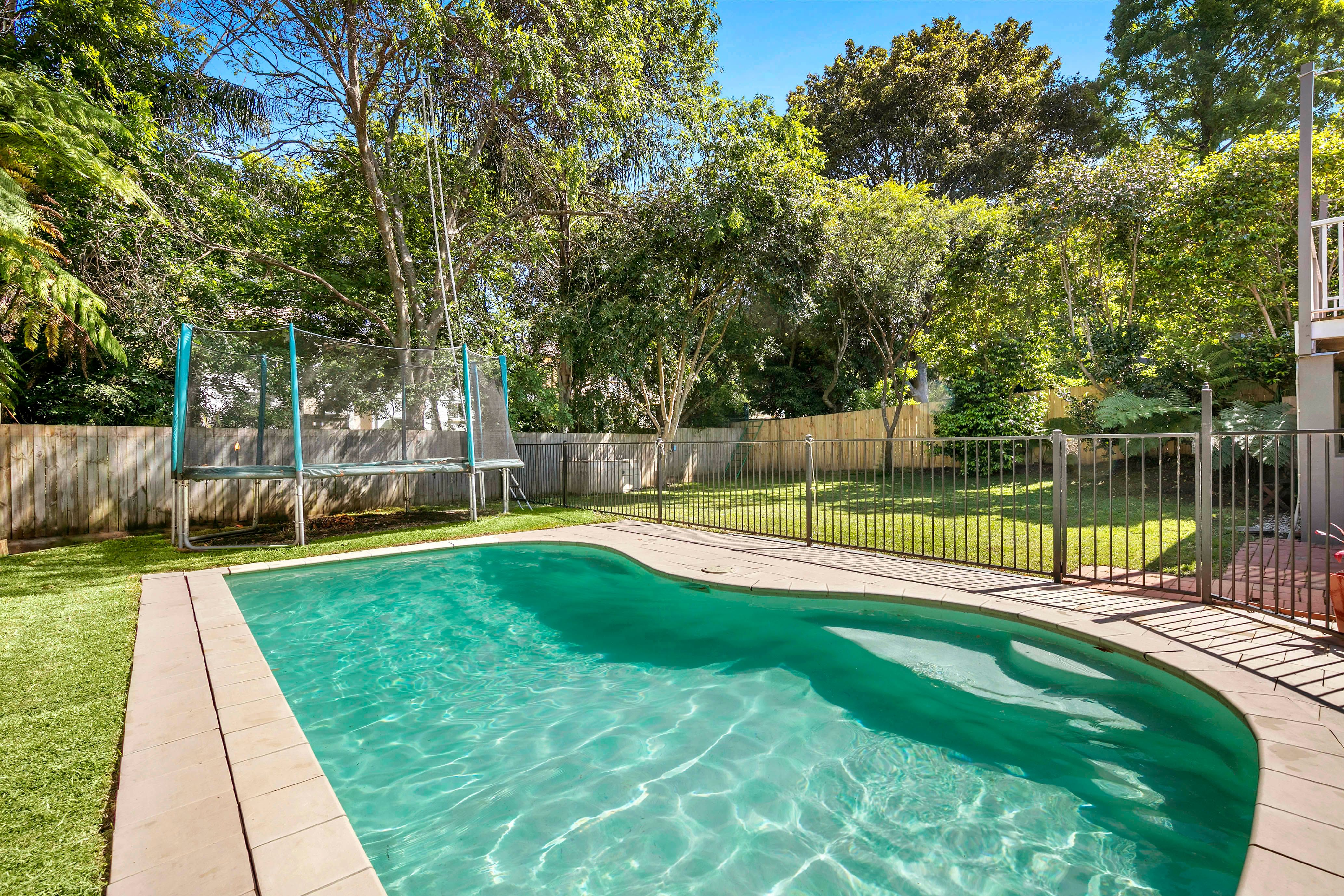 11 Putarri Avenue, St Ives, NSW 2075