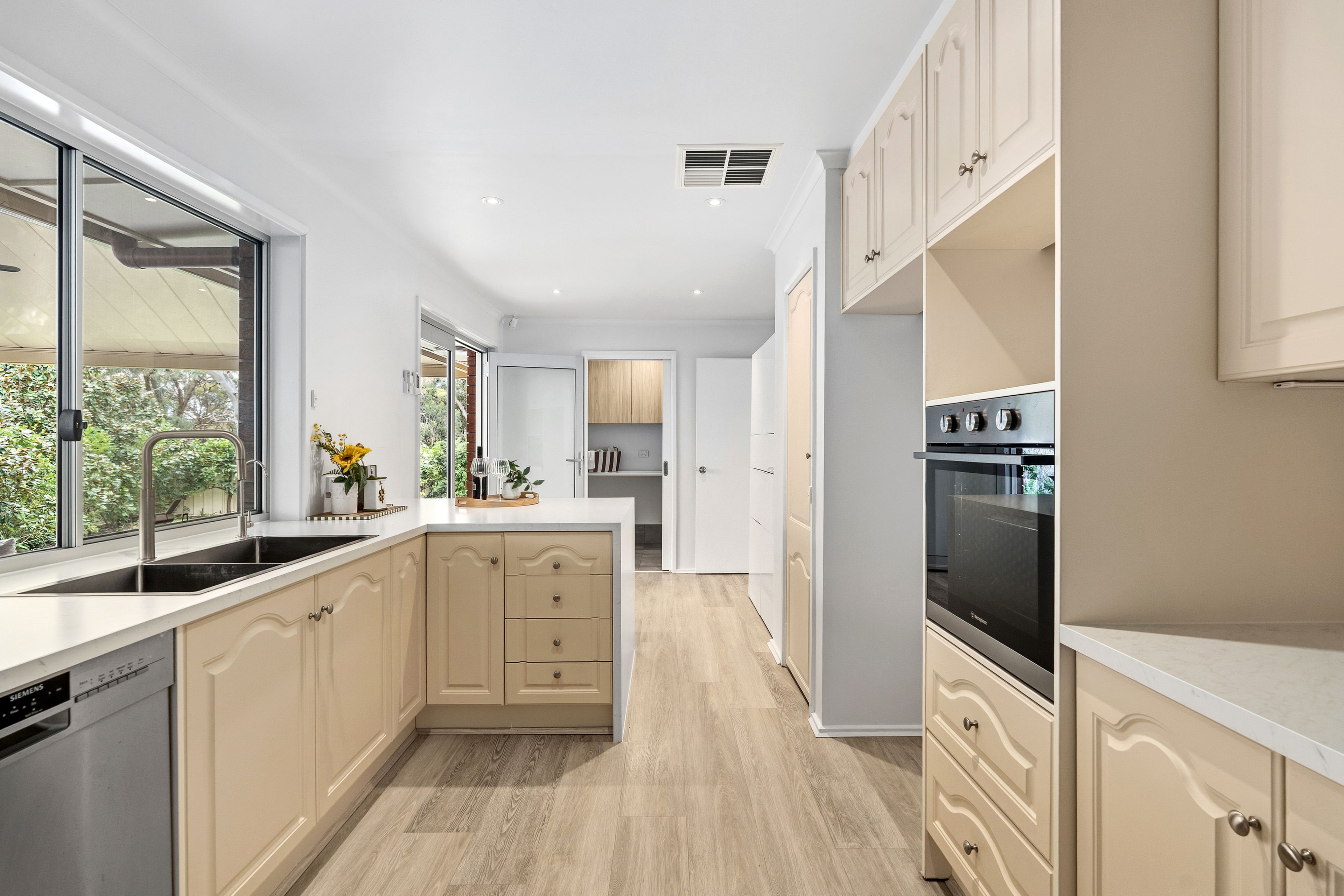 22 Warkeerin Road — photo 4 of 18