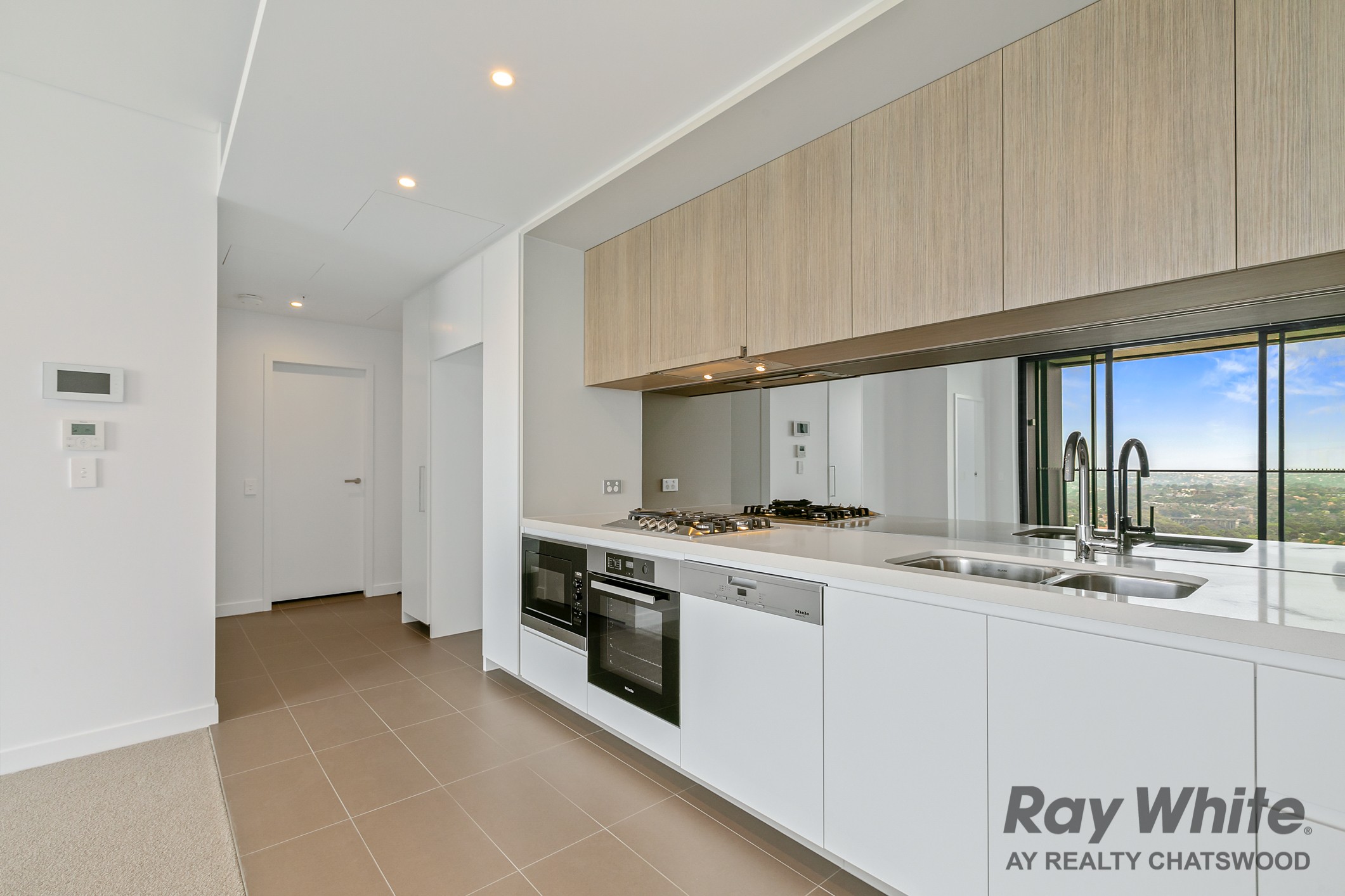 2408/472 Pacific Highway, St Leonards, NSW 2065