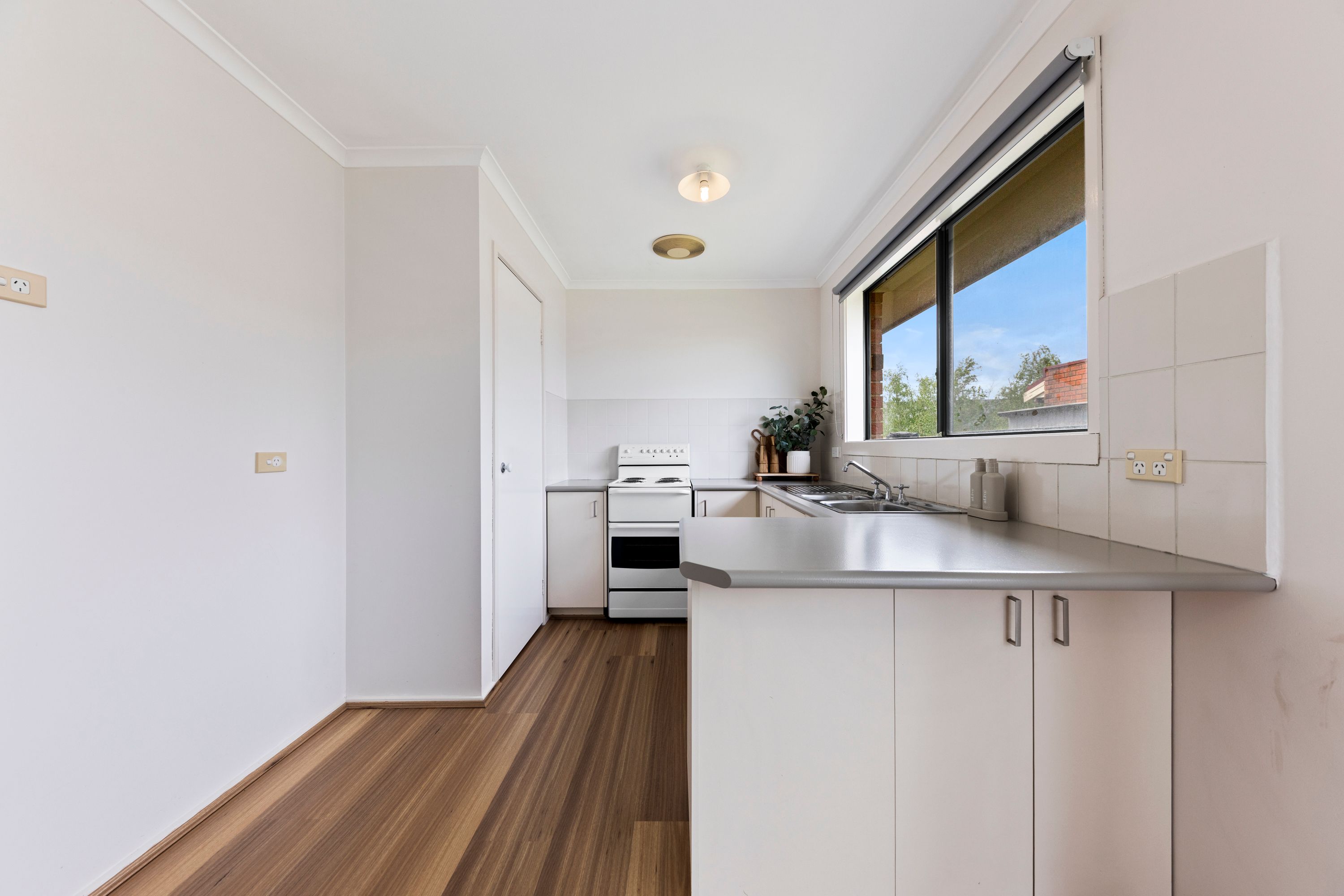 16 Holt Place — photo 6 of 22