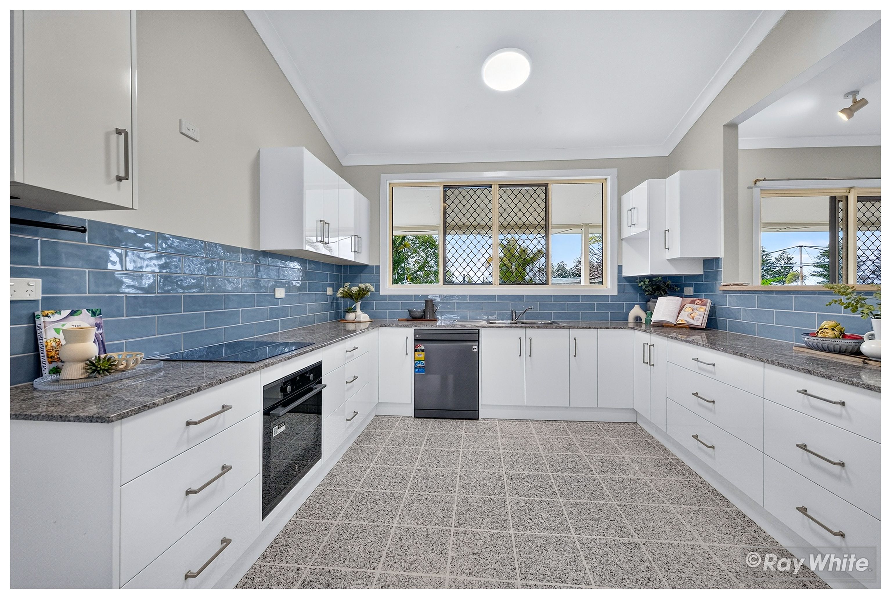 4 Roy Place, Gracemere, QLD 4702