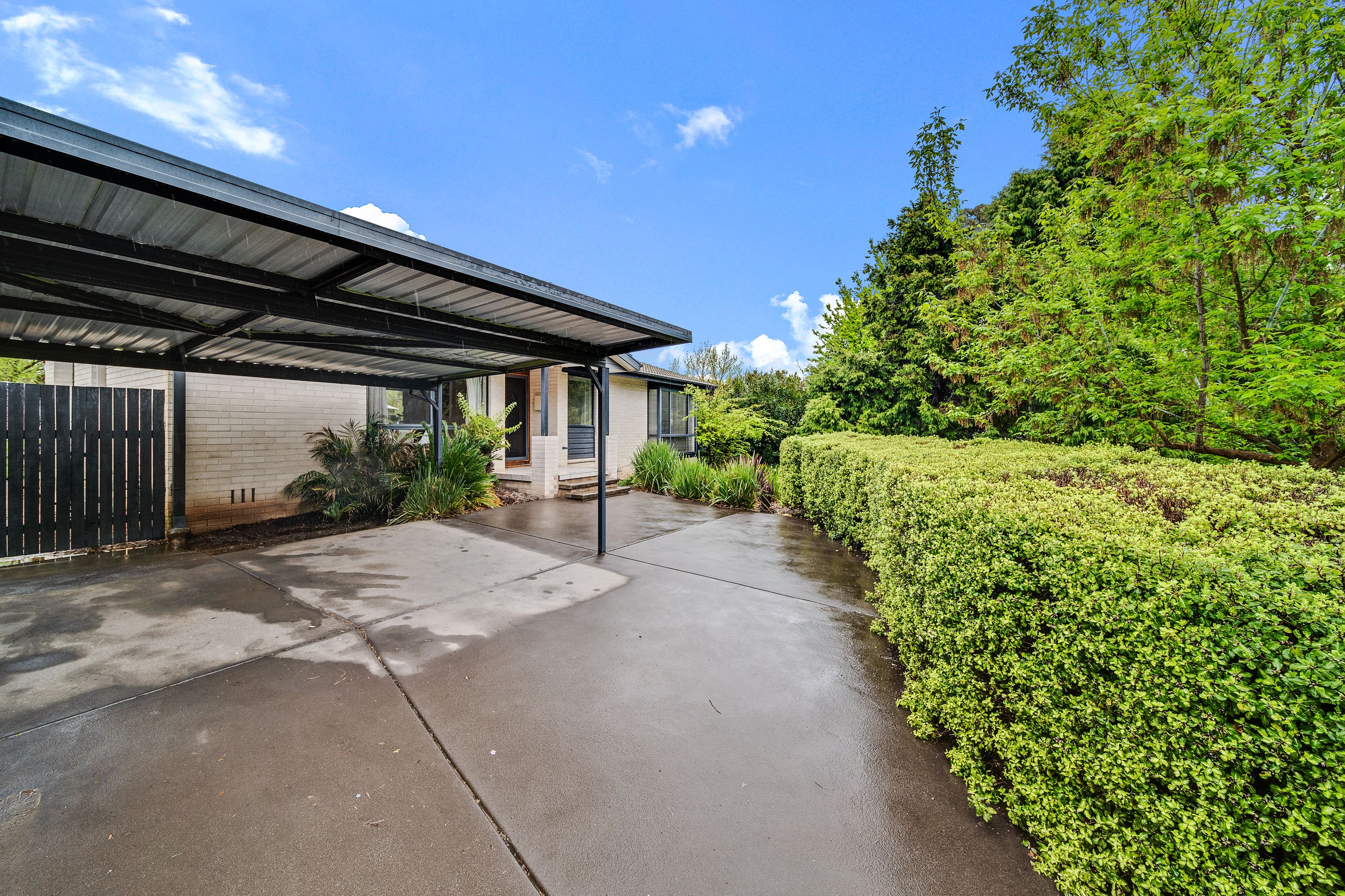 18 Mcmahon Court, Kambah, ACT 2902