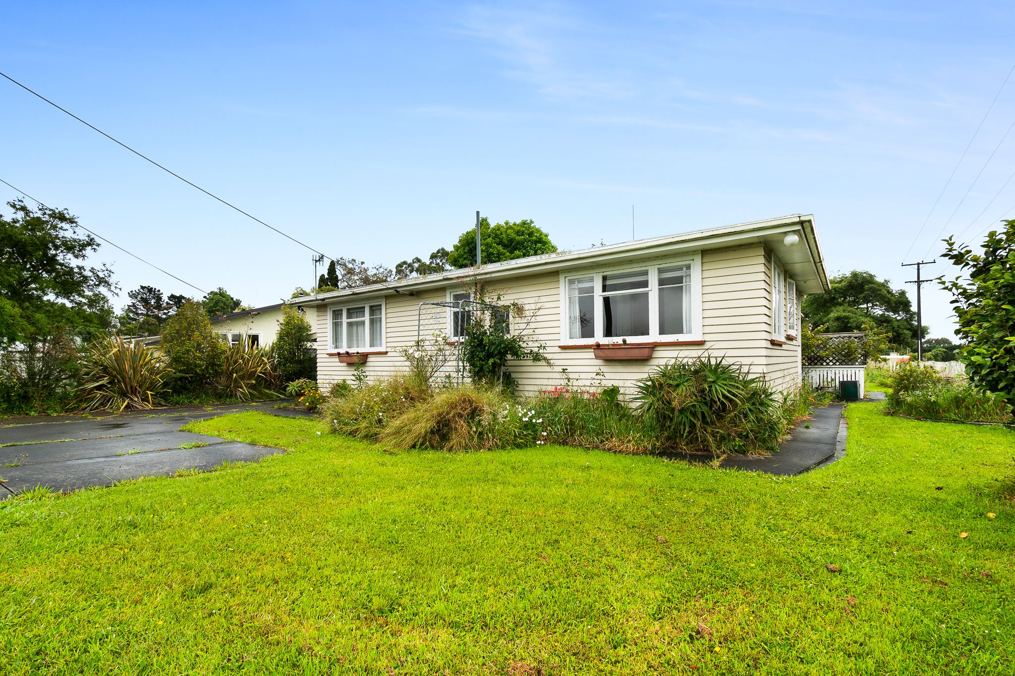 164 Aokautere Drive, Fitzherbert, Palmerston North City 4410 Sold House Ray White Palmerston