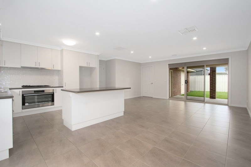 17 Cardiff Drive, Wodonga, VIC 3690