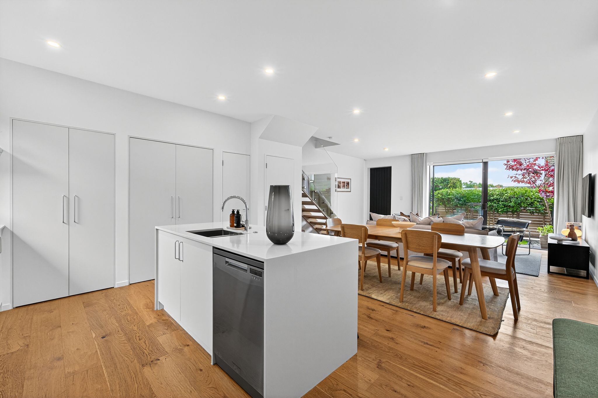 7/4 Glen Atkinson Street, St Heliers