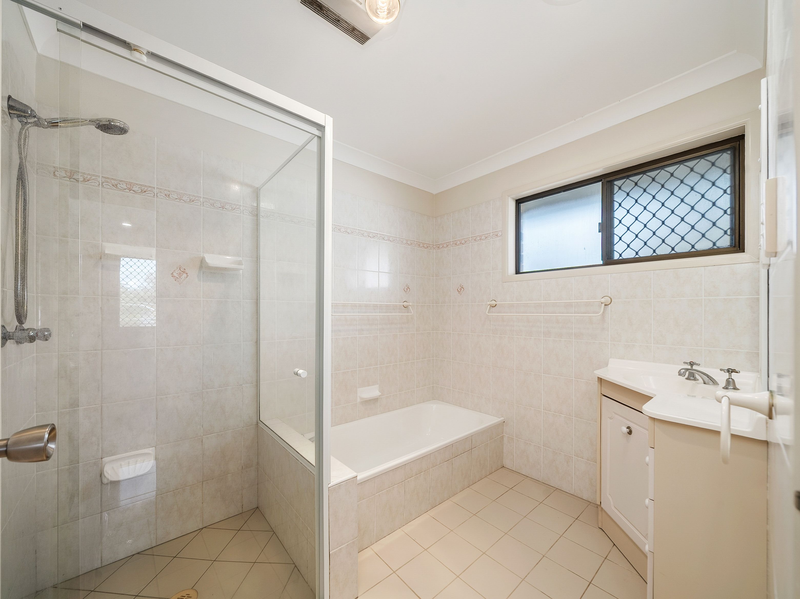 31 Rogers Road — photo 11 of 22