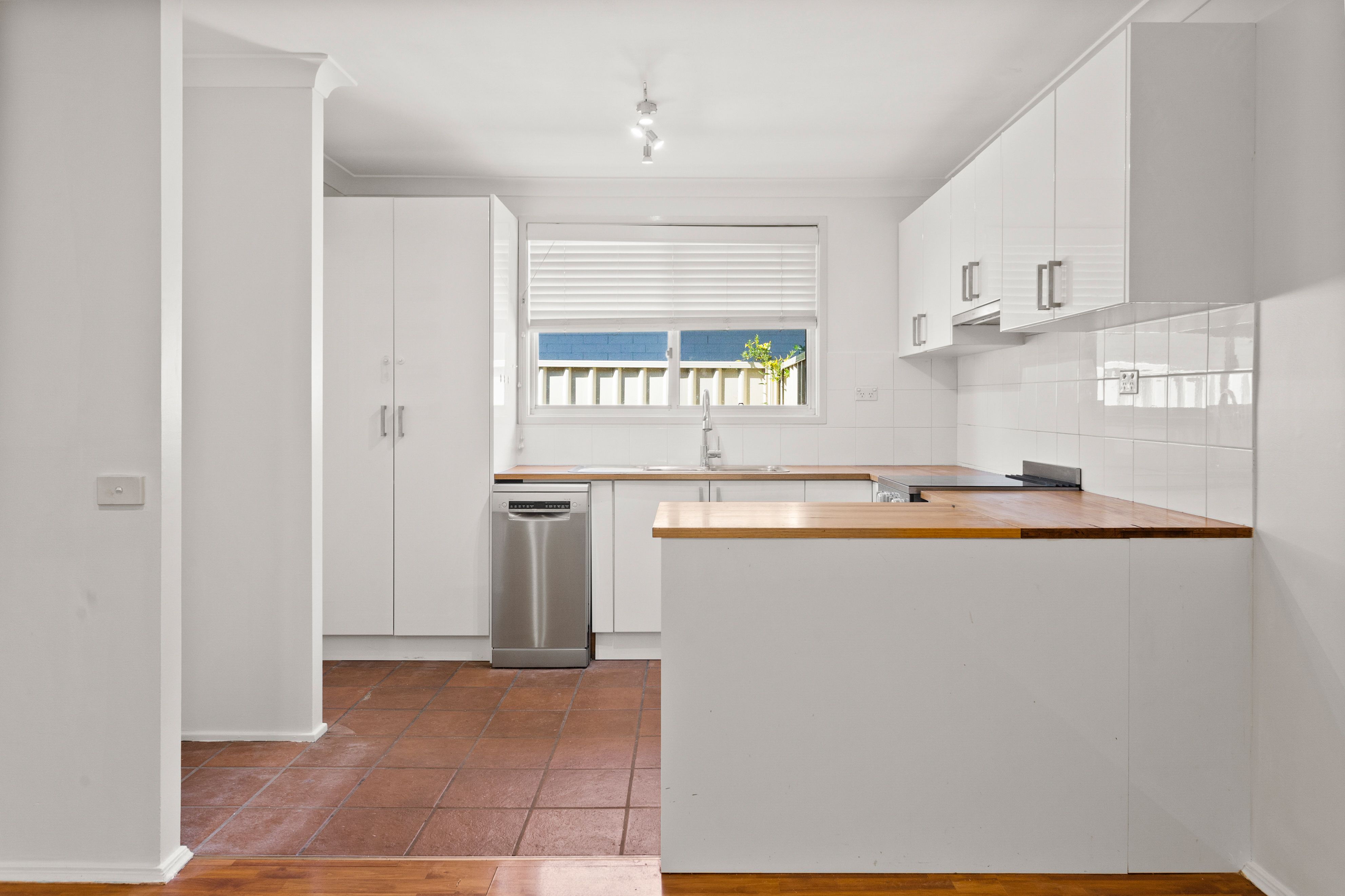 8 Mahogany Grove, Albion Park Rail, NSW 2527