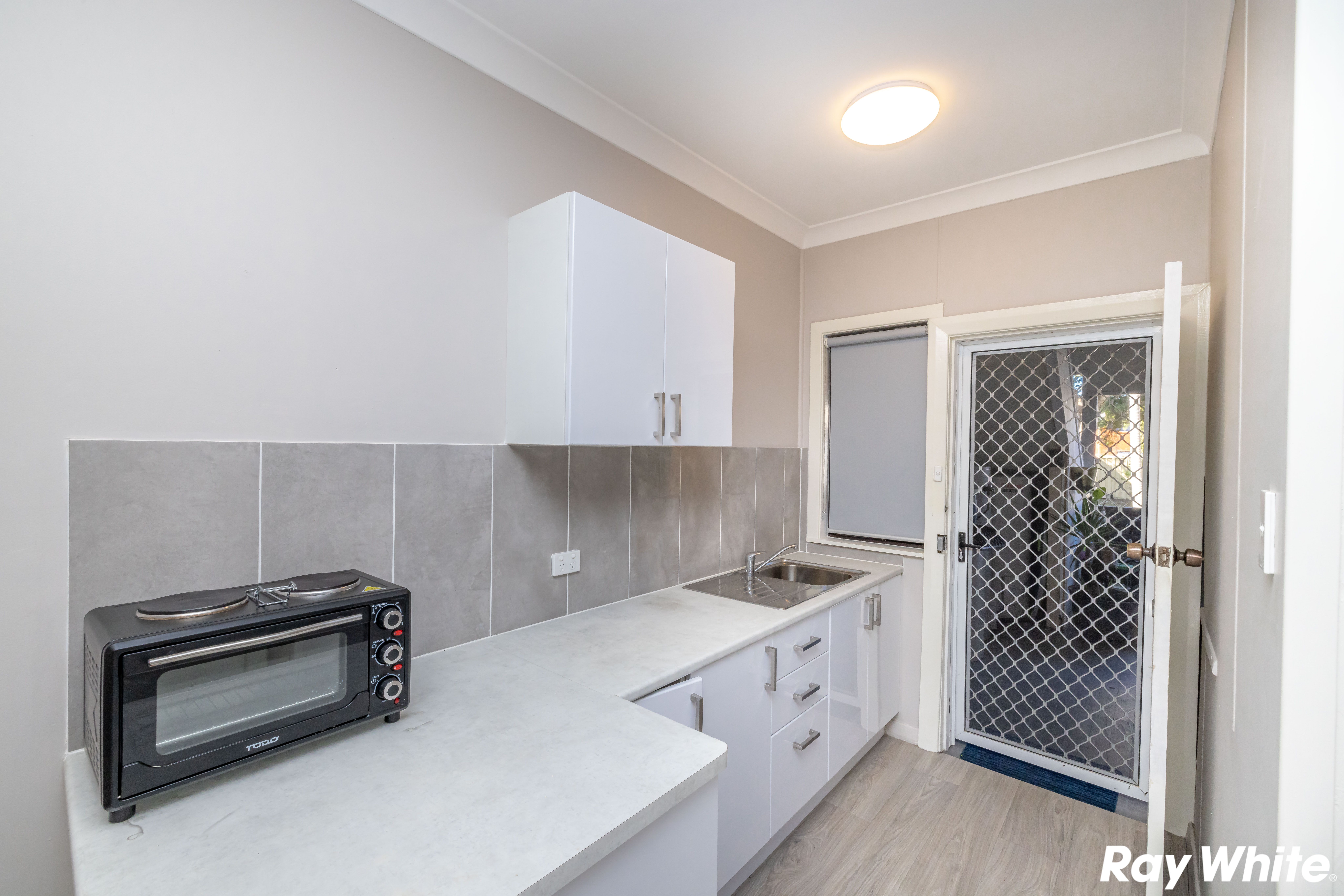 2/18 MacIntosh Street, Forster, NSW 2428