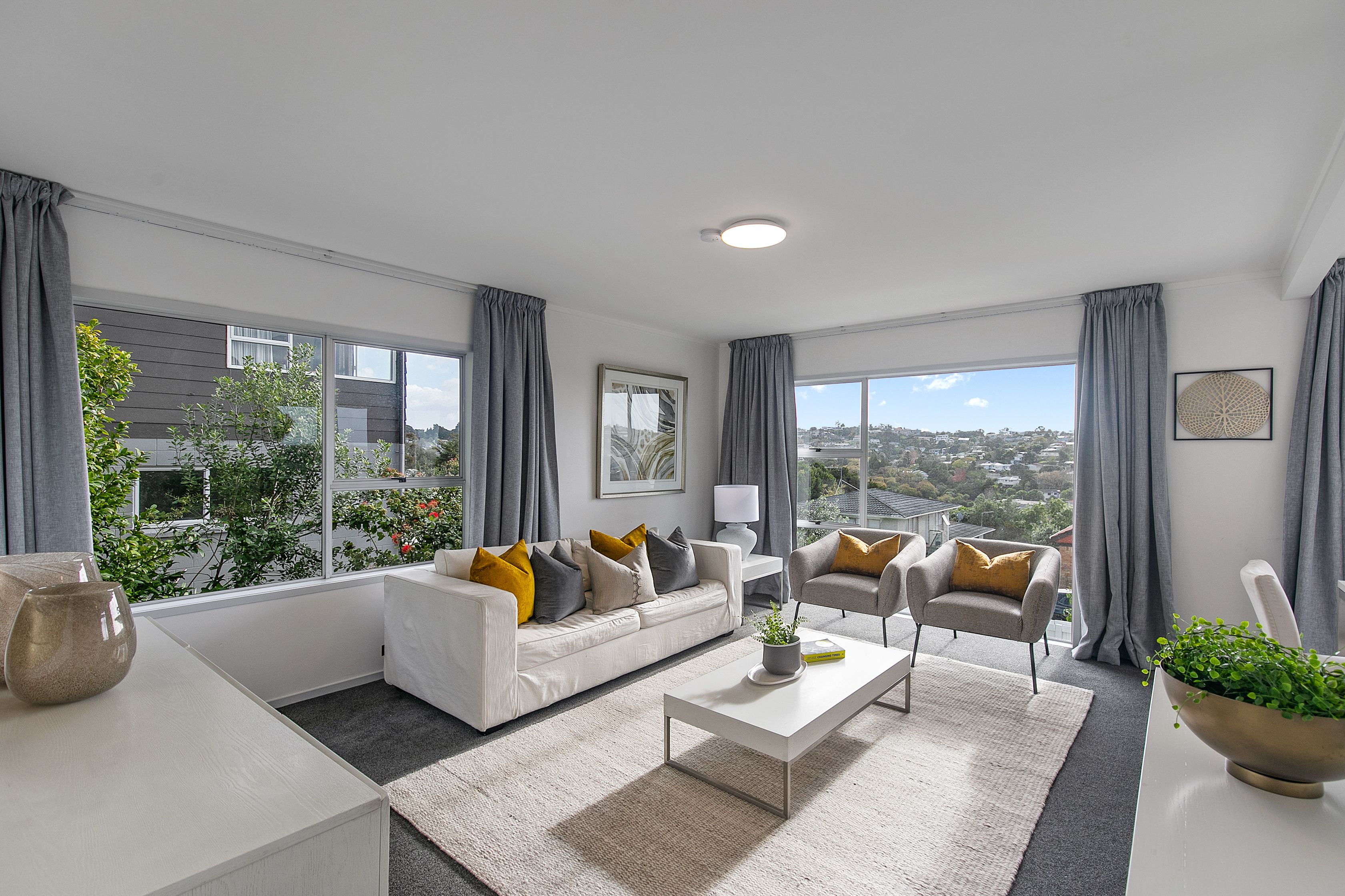 1/45 Shanaway Rise, Hillcrest, North Shore City