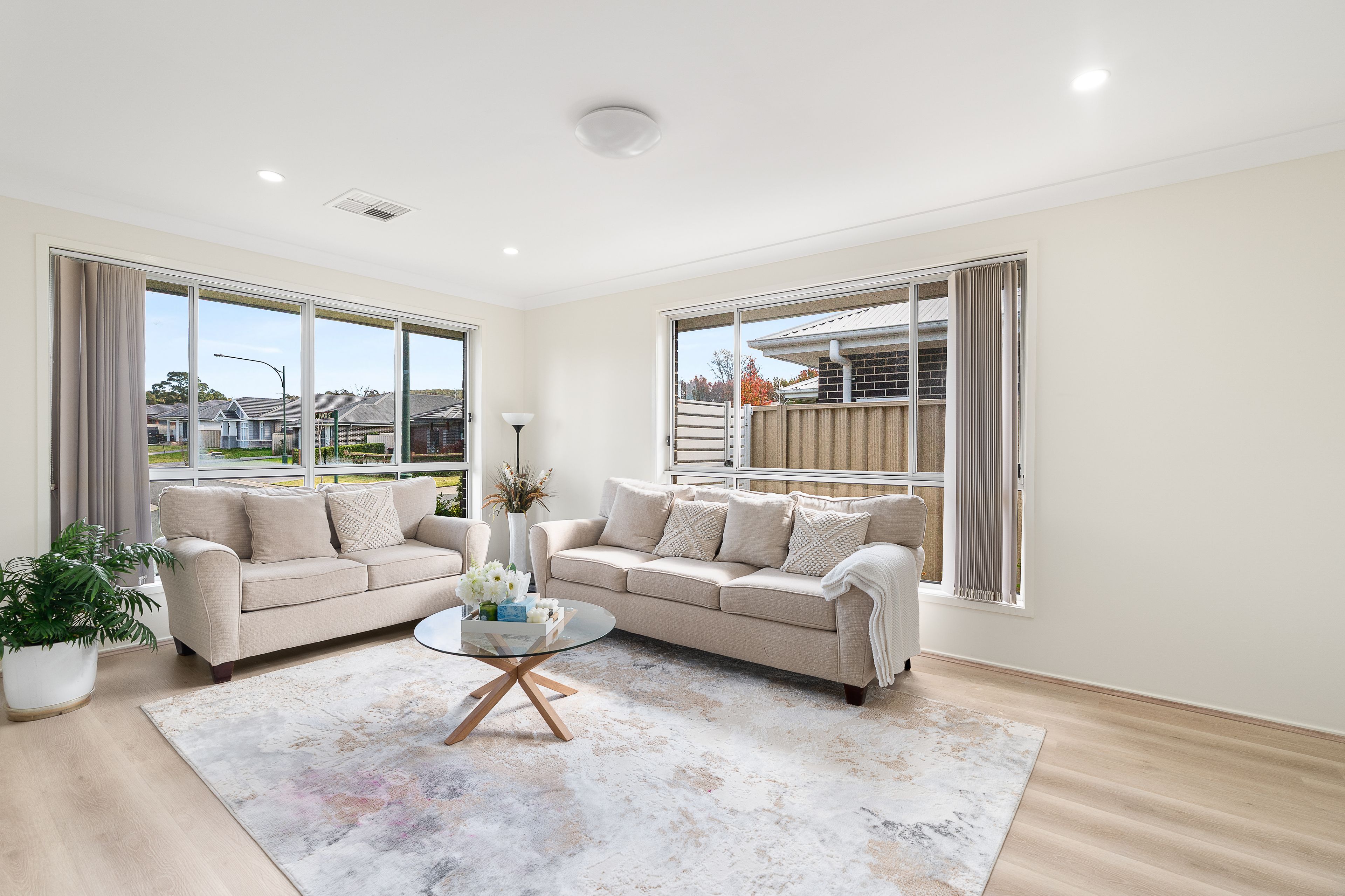 6 Bartholomew Way — photo 3 of 13