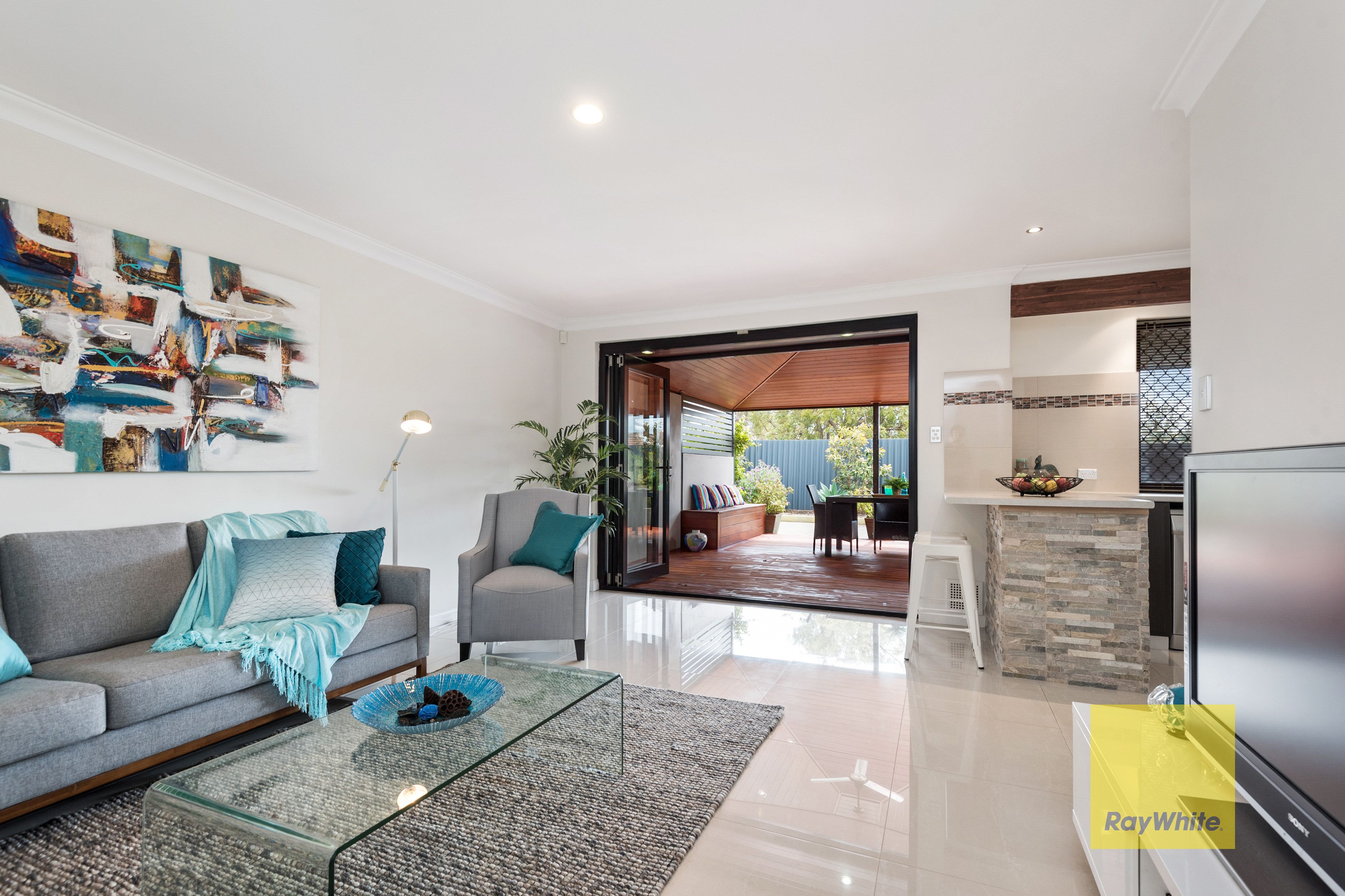 16 Halidon Street, Kingsley, WA 6026