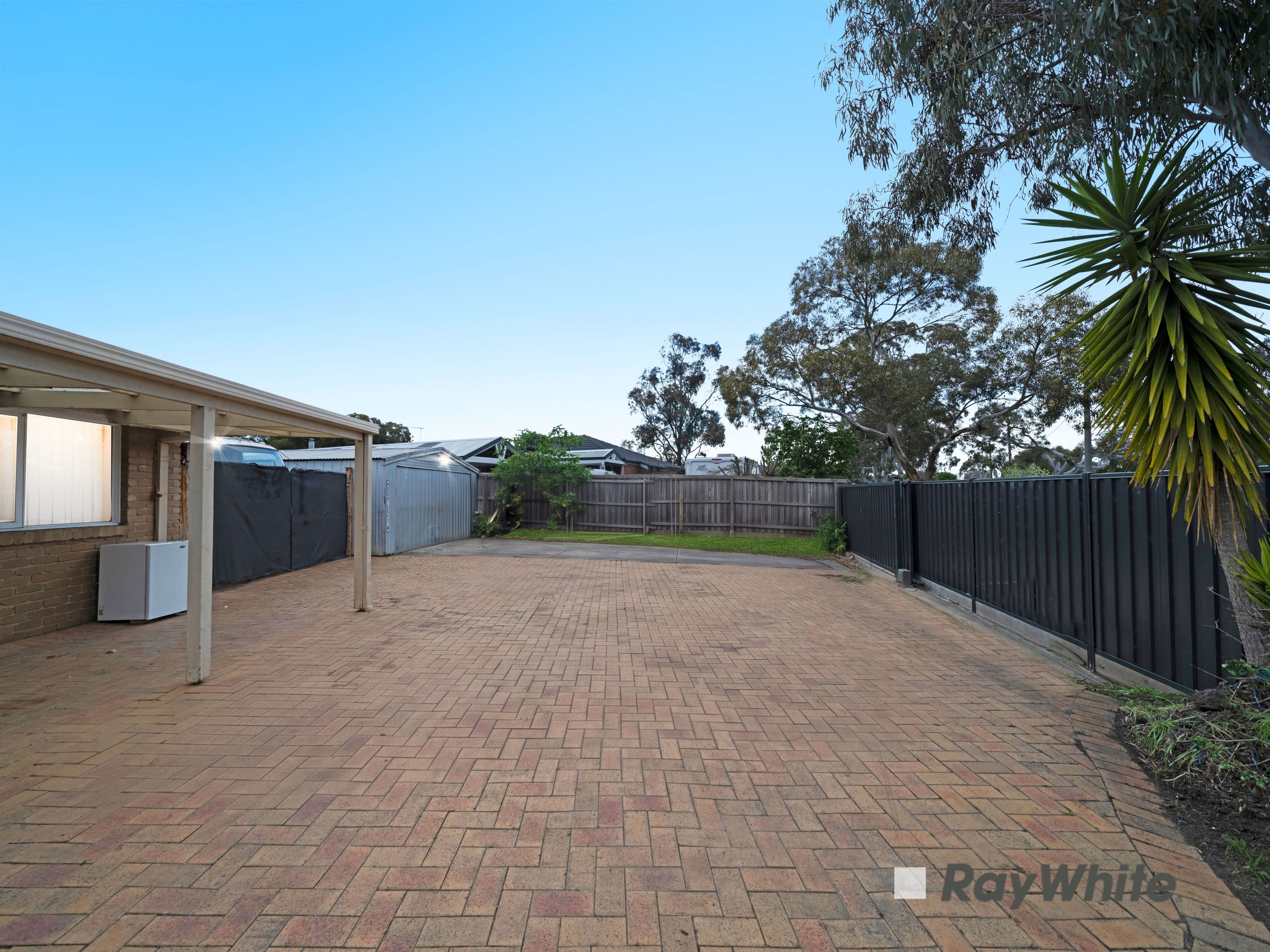 26 Benambra Way — photo 17 of 23