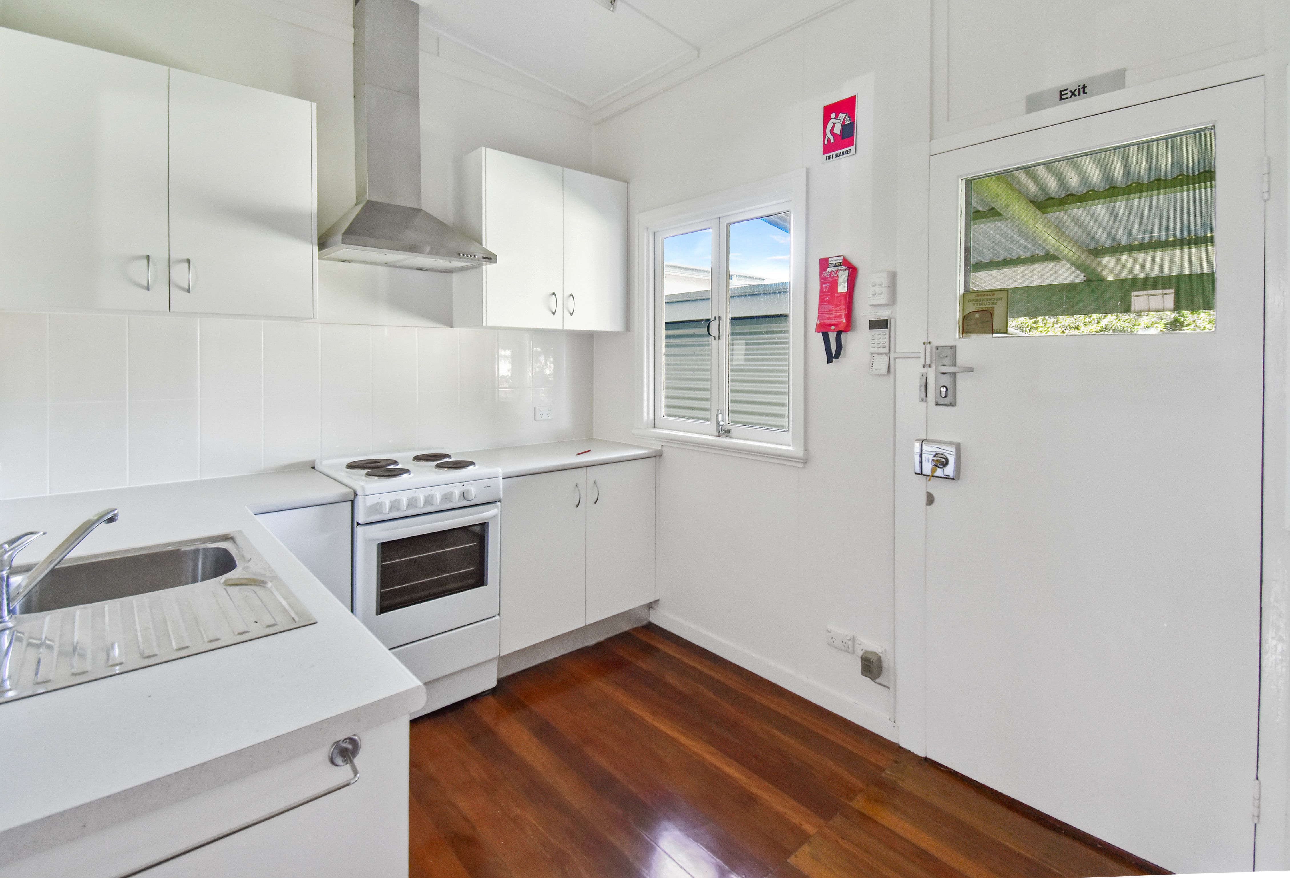 5 Fourth Avenue, Caloundra, QLD 4551