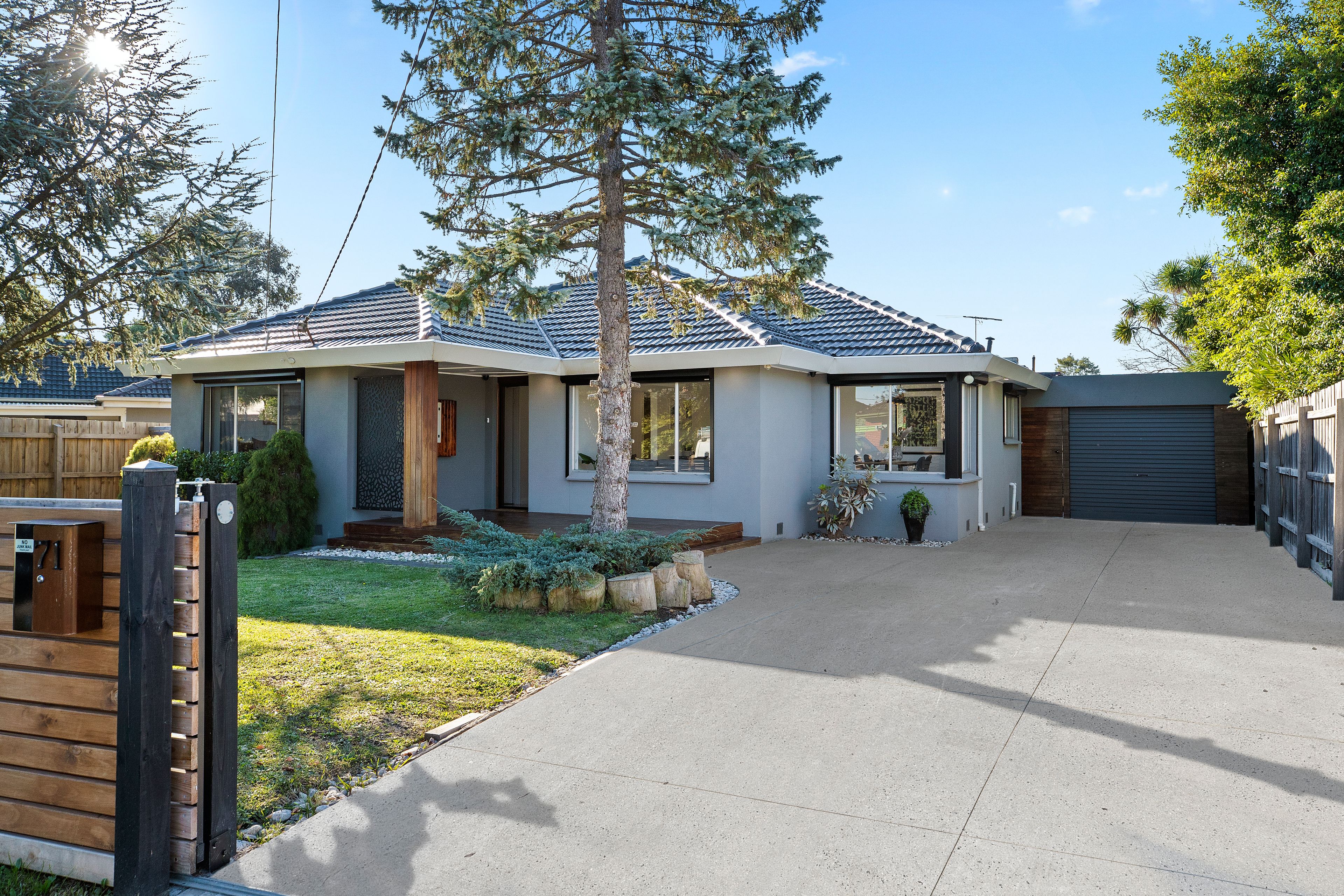 71 Helen Road, Ferntree Gully VIC 3156