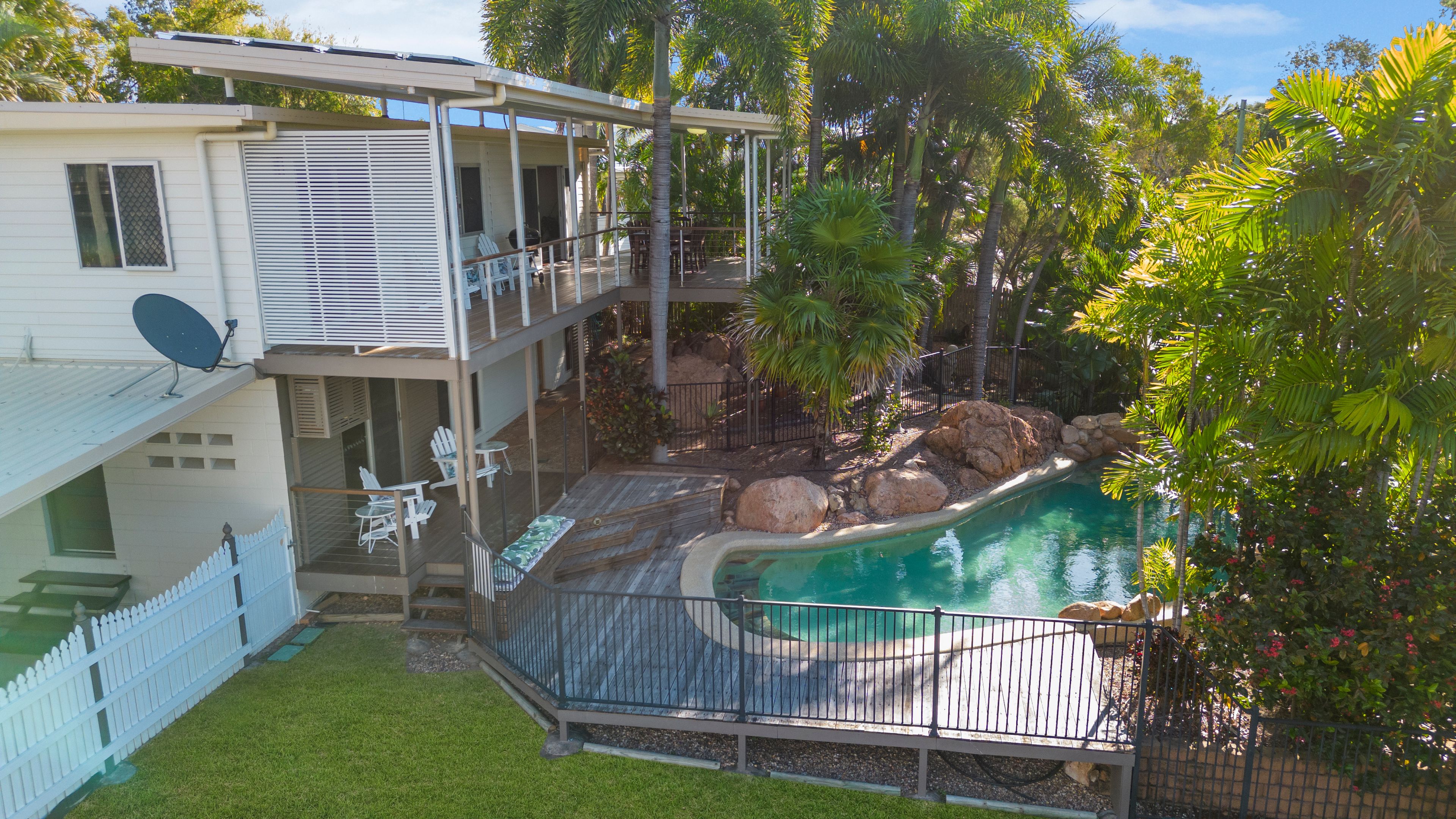 1 Angela Court, Cranbrook QLD 4814