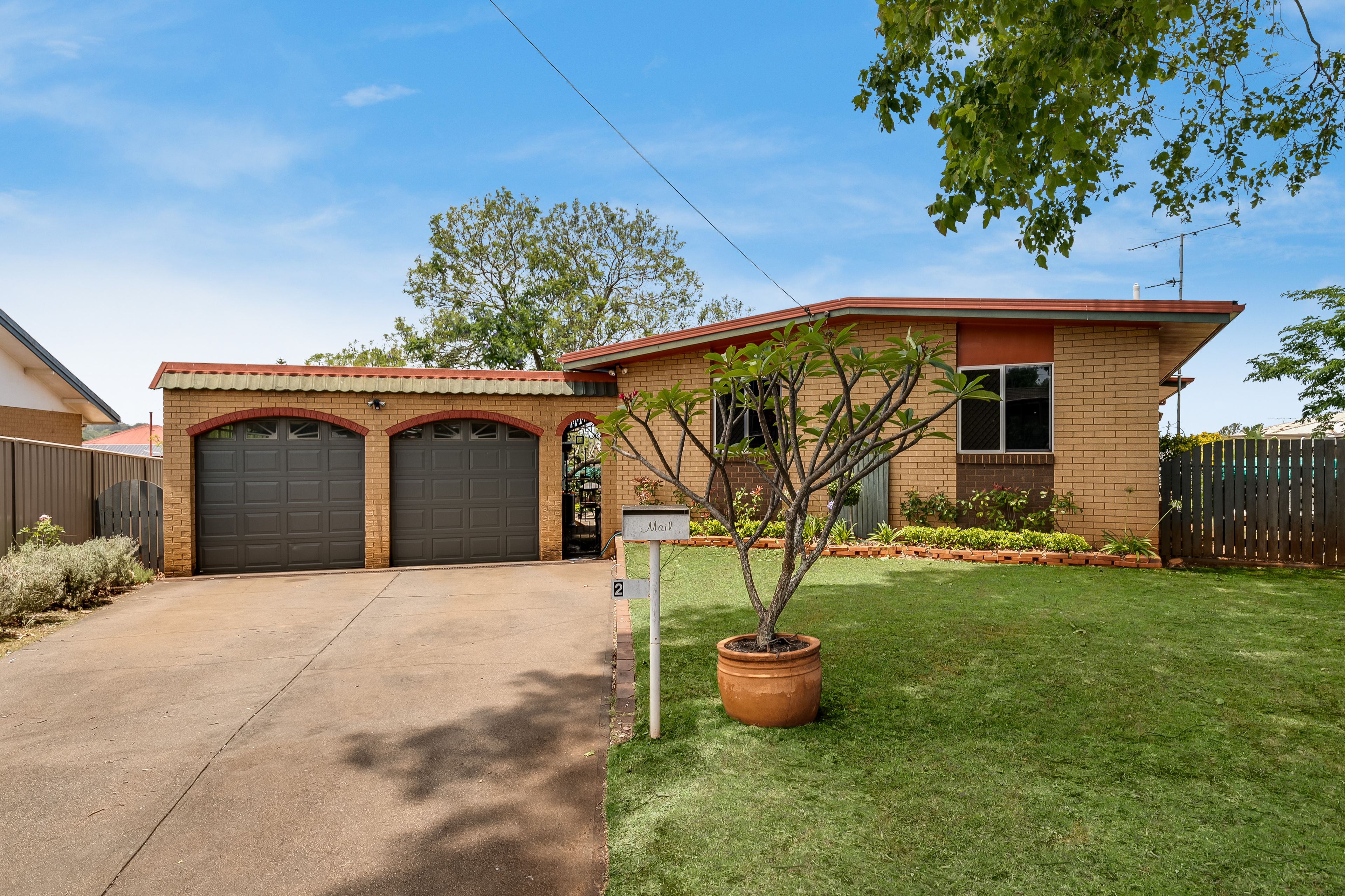 2 Bullock Street, Rockville, QLD 4350