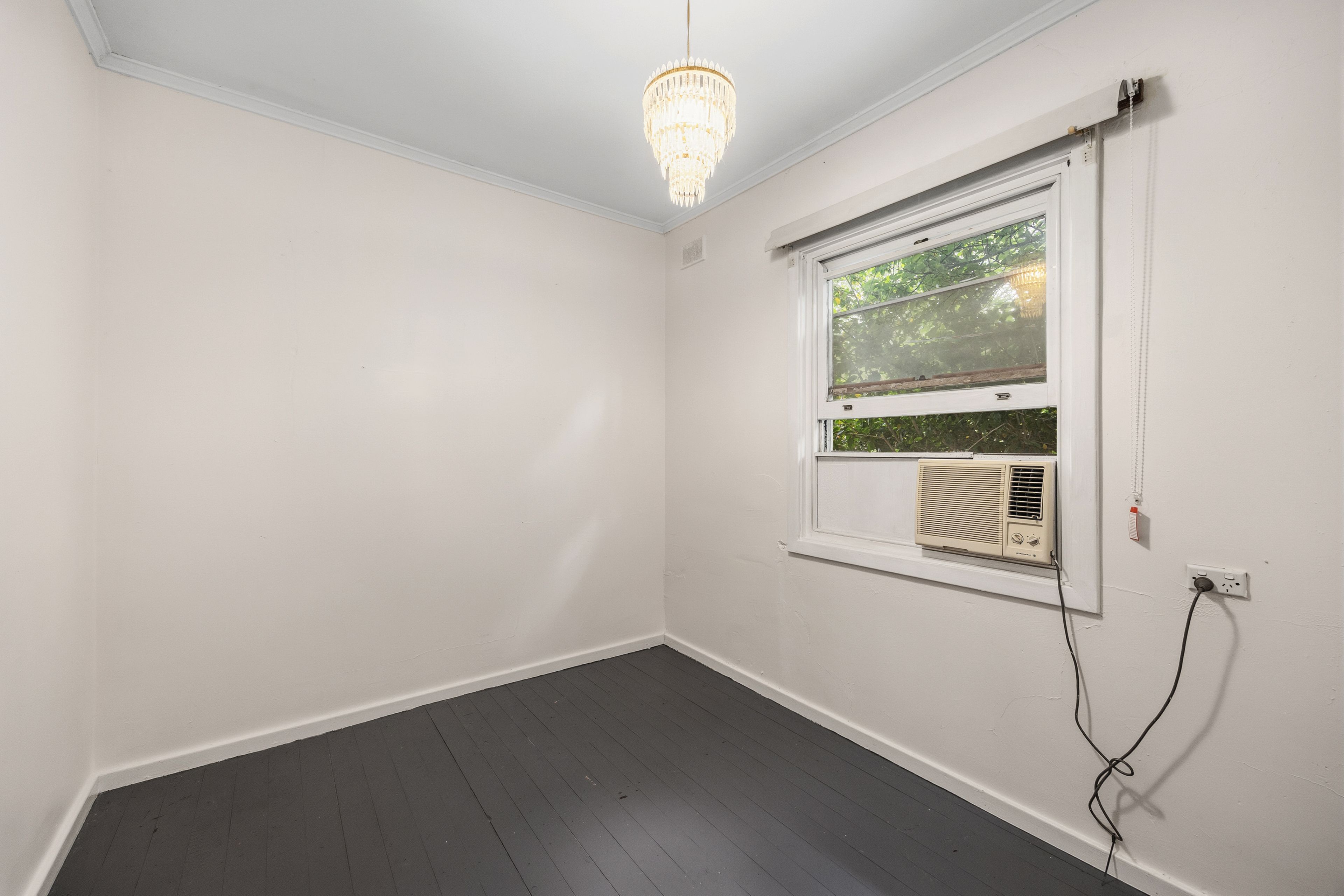 30 Bahloo Avenue — photo 9 of 11