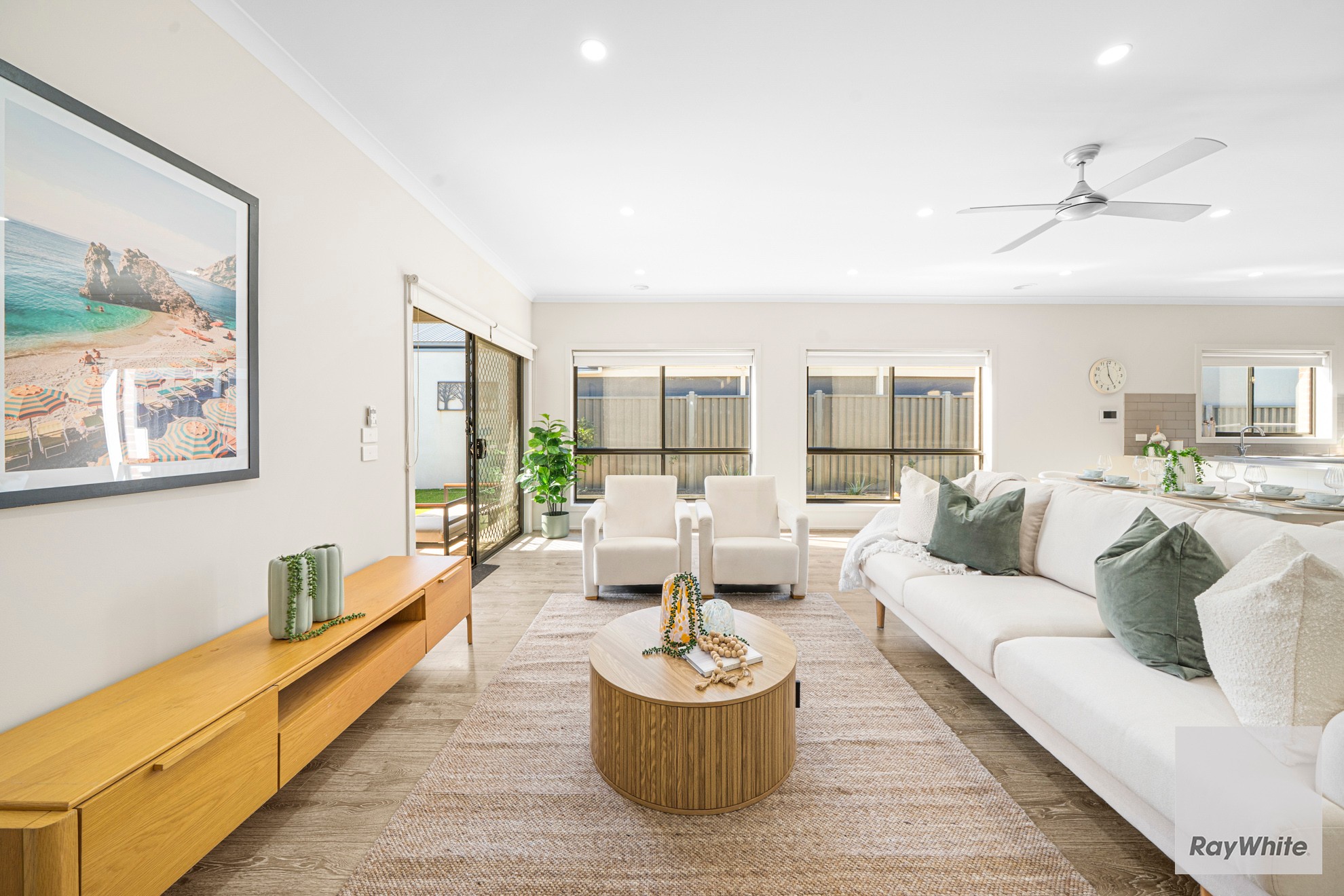 529 Sunshine Avenue, Taylors Lakes, VIC 3038