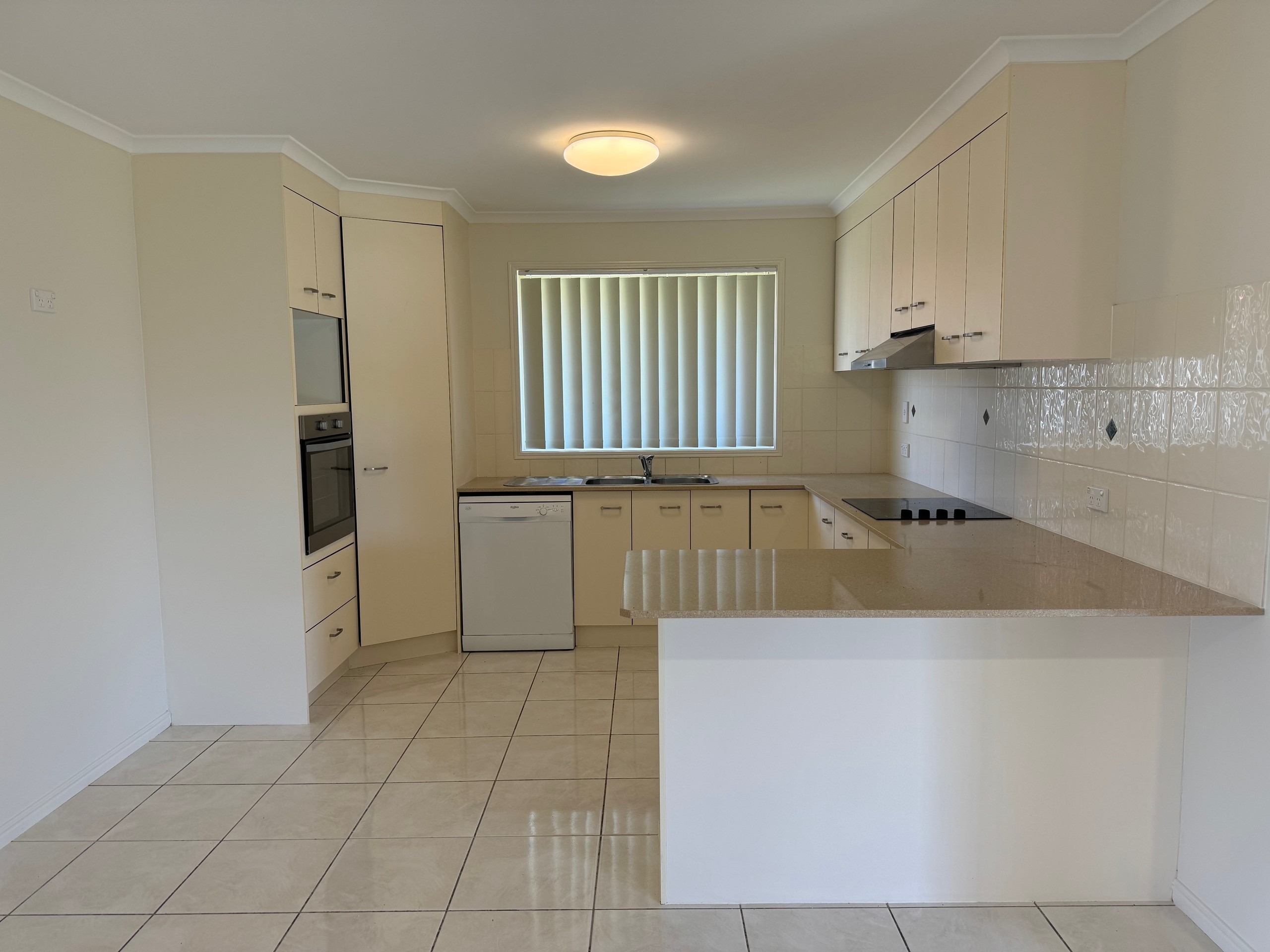 42 Bounty Circuit, Eli Waters, QLD 4655